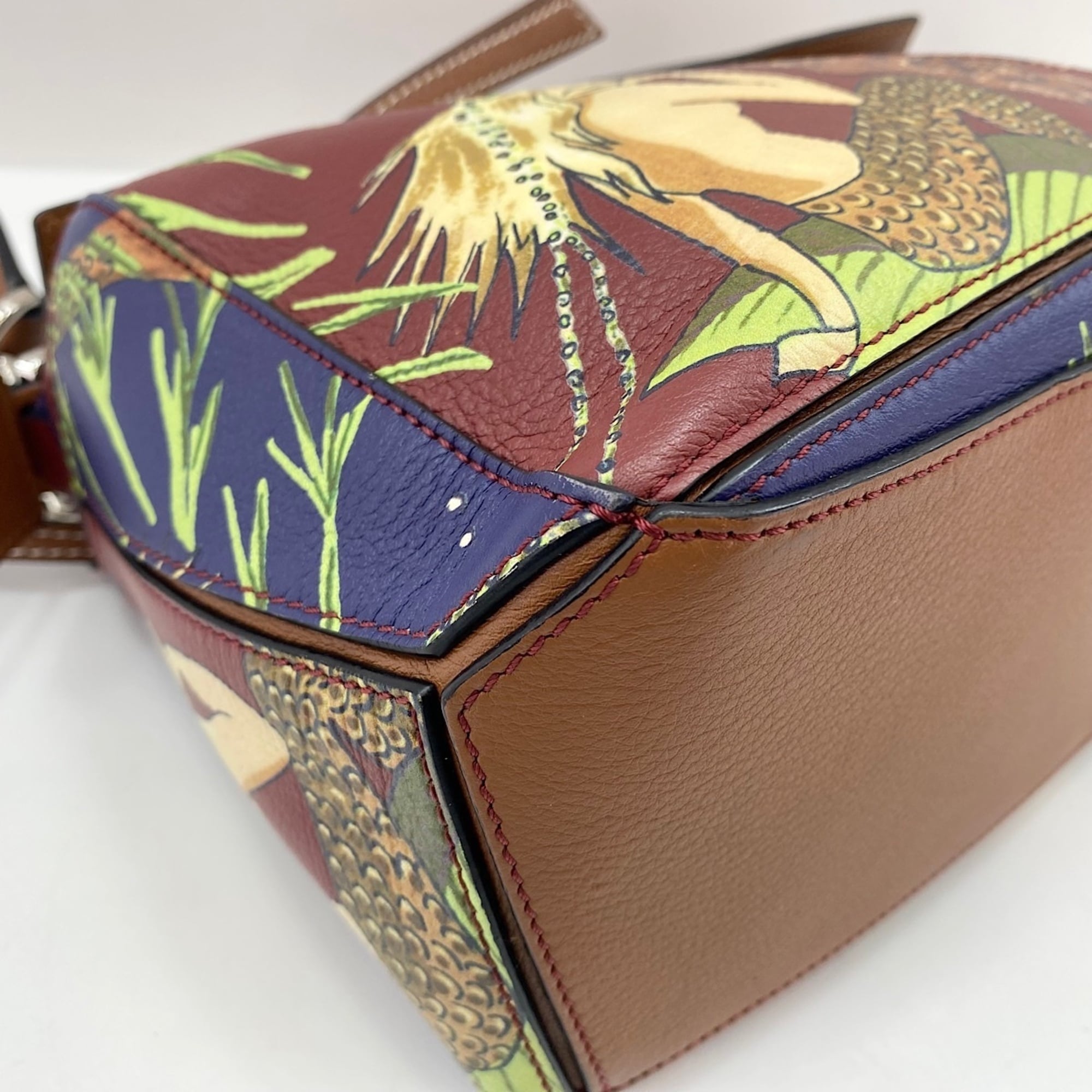 Loewe Brown Handbag Shoulder Bag (Pre-Owned)