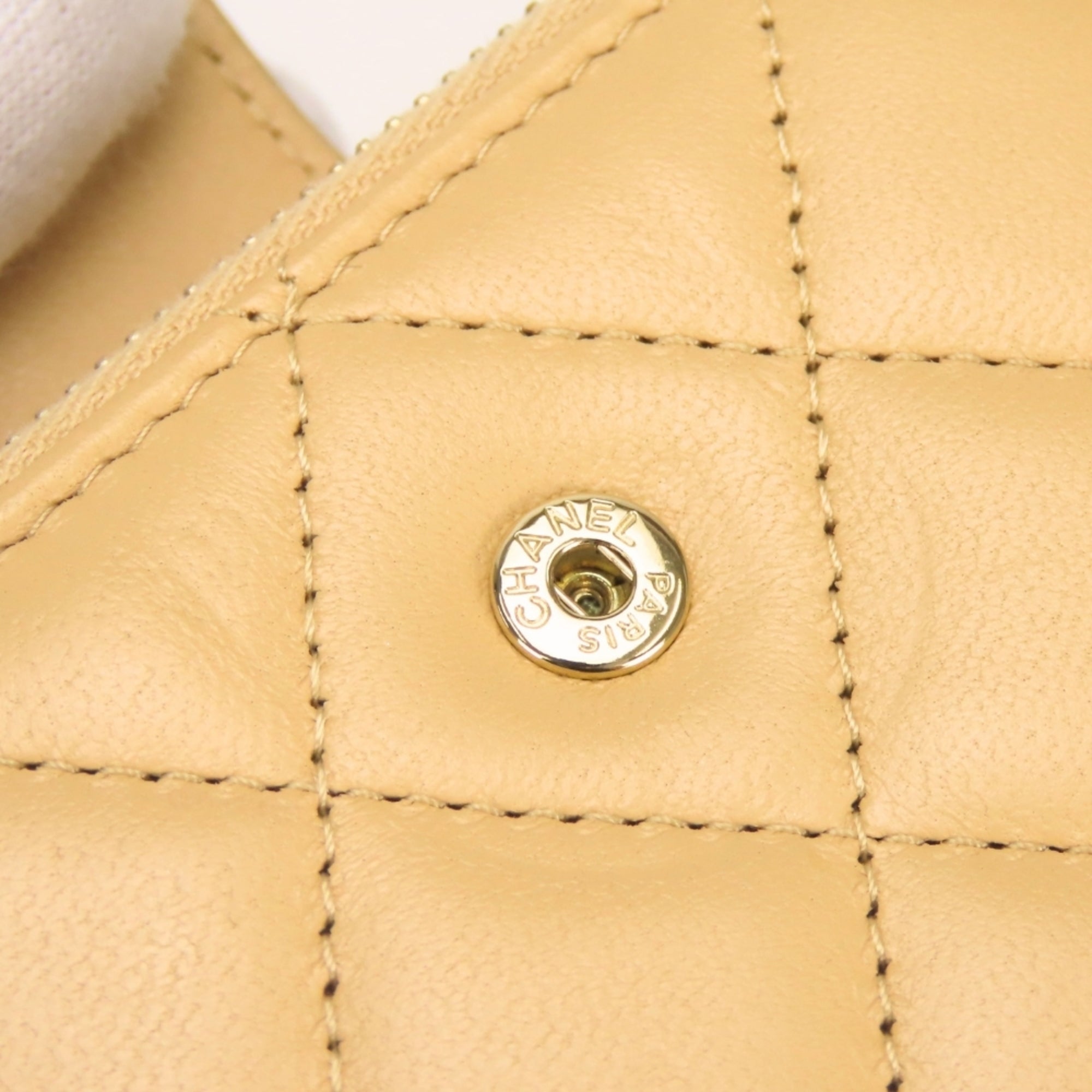 Chanel Beige Leather Coin Purse/Coin Case (Pre-Owned)