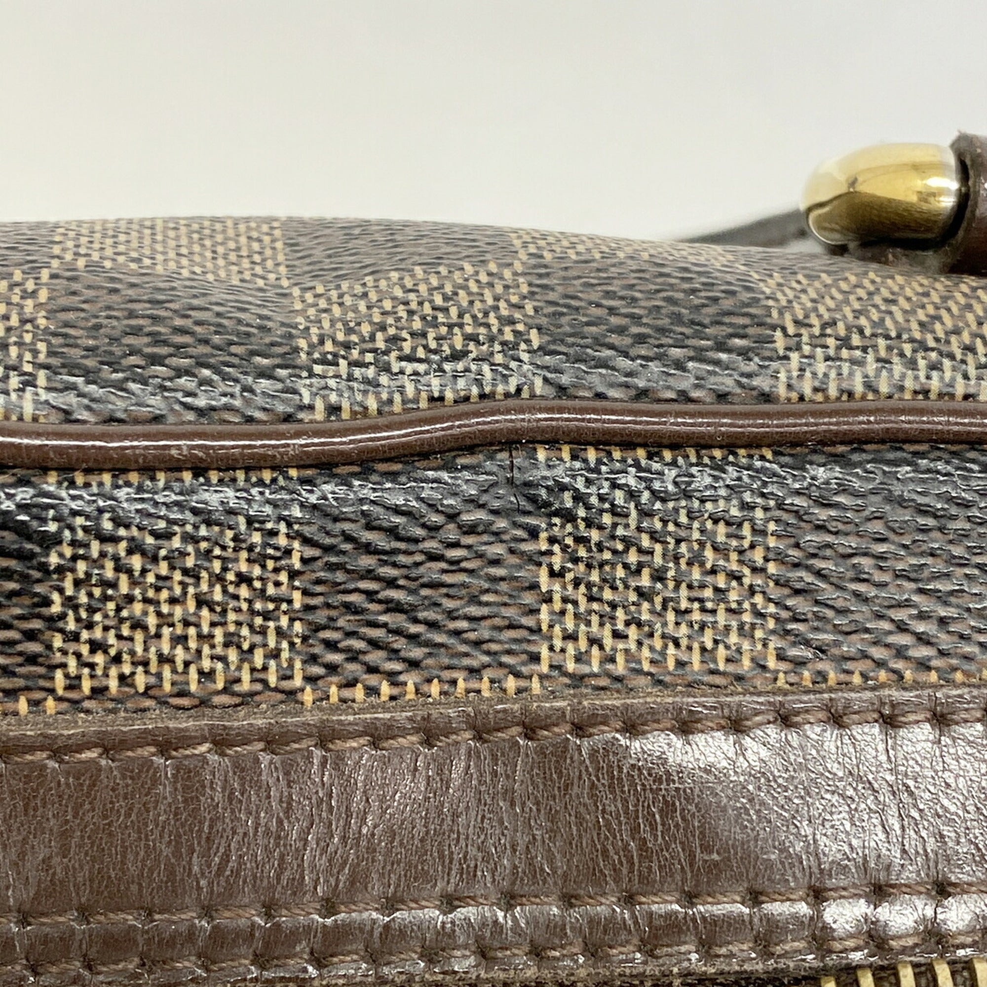 Louis Vuitton Ebene Handbag (Pre-Owned)