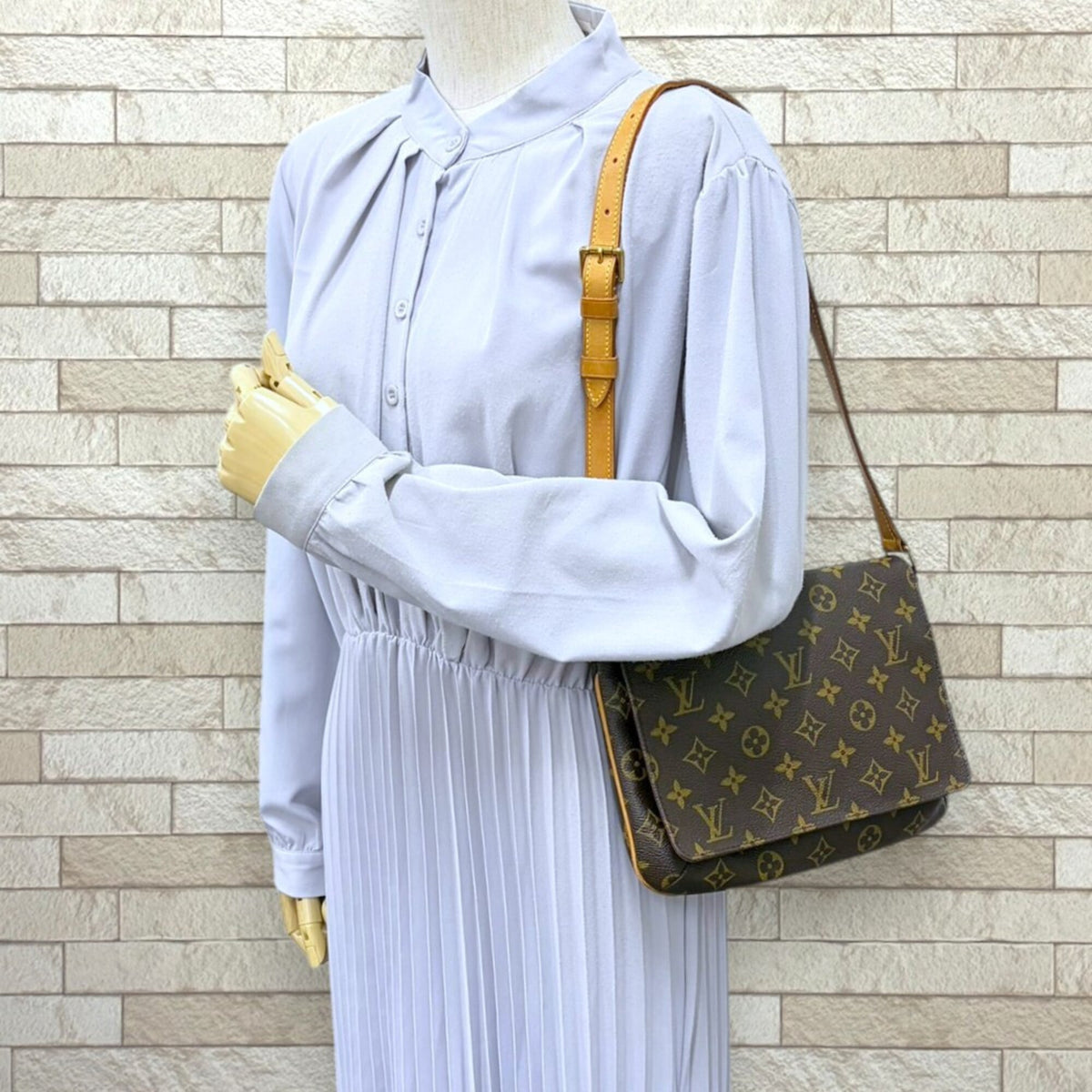 Louis Vuitton Monogram Brown Monogram Handbag Shoulder Bag (Pre-Owned)