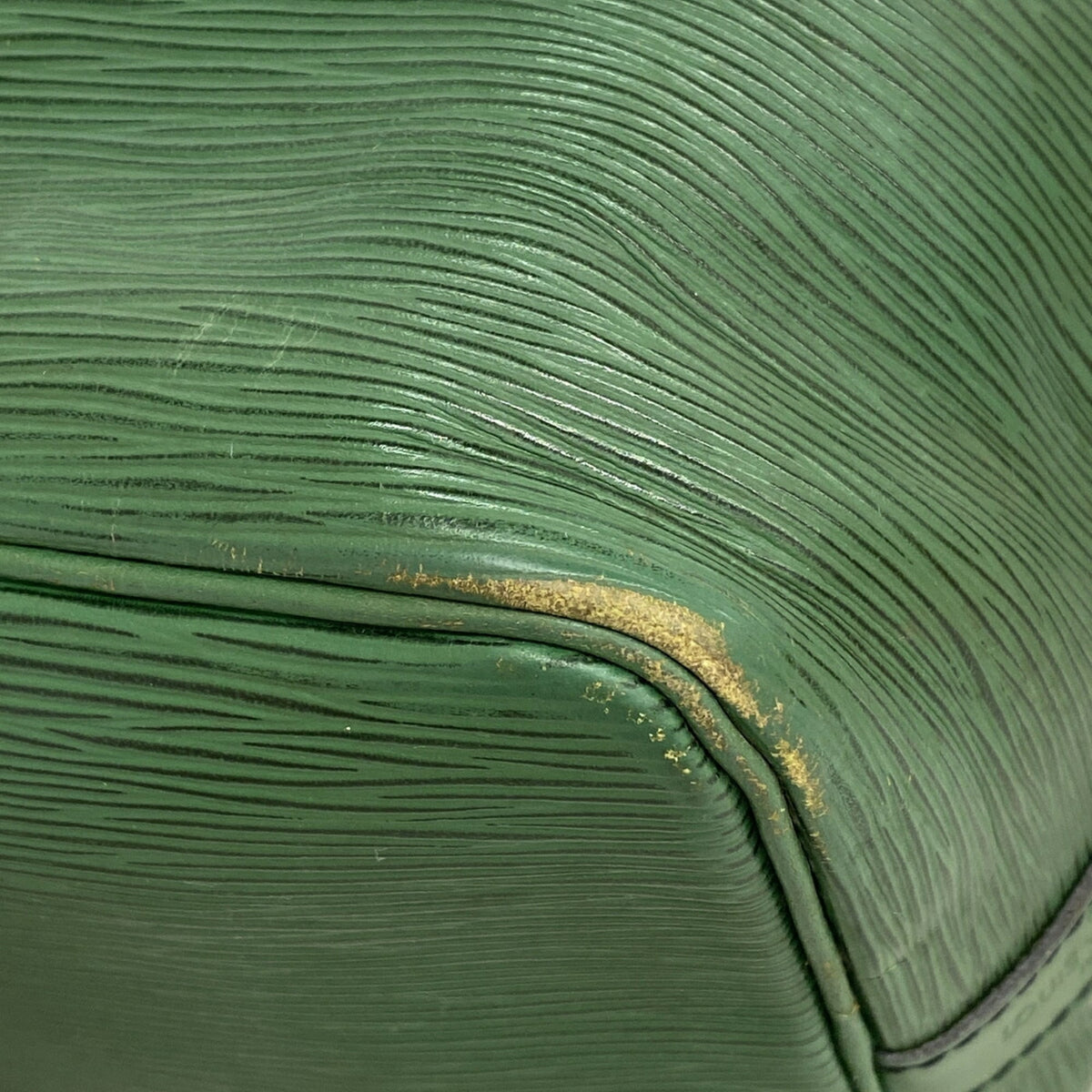 Louis Vuitton Borneo Green Shoulder Bag (Pre-Owned)