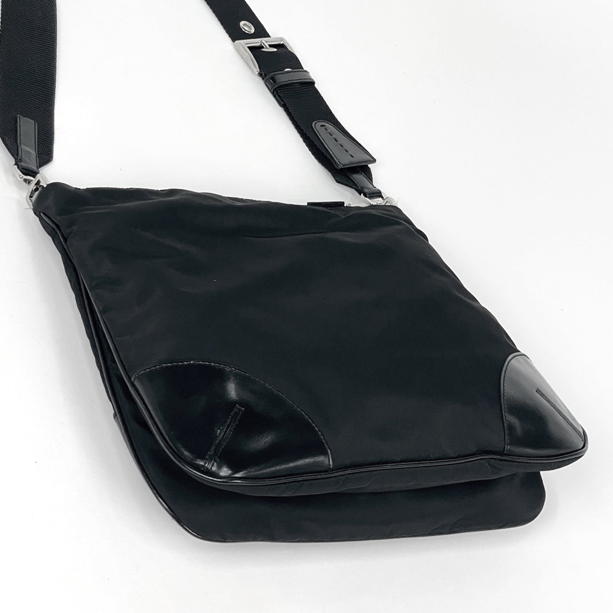 Prada Black Nero Nylon Leather Shoulder Bag (Pre-Owned)