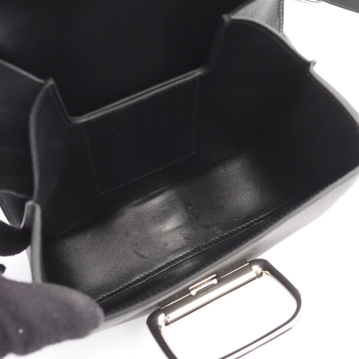 Hermes Black Leather Shoulder Bag (Pre-Owned)