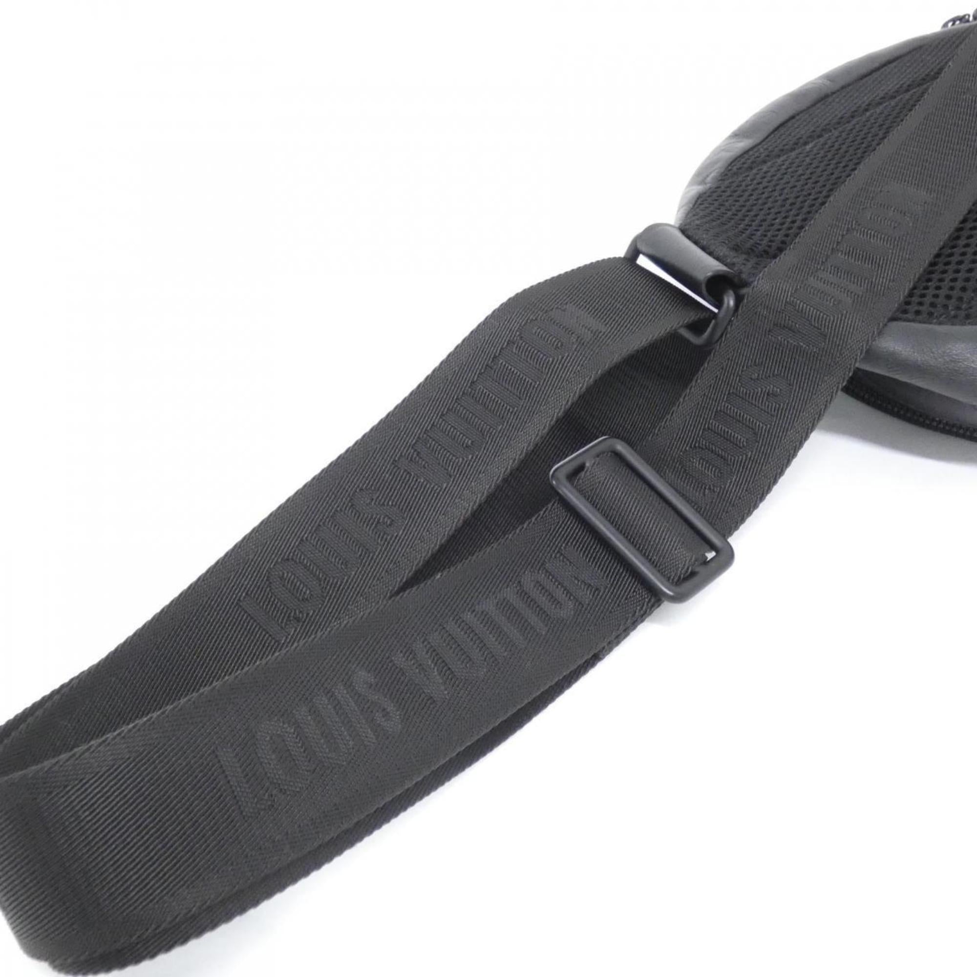 Louis Vuitton Black Leather Shoulder Bag (Pre-Owned)