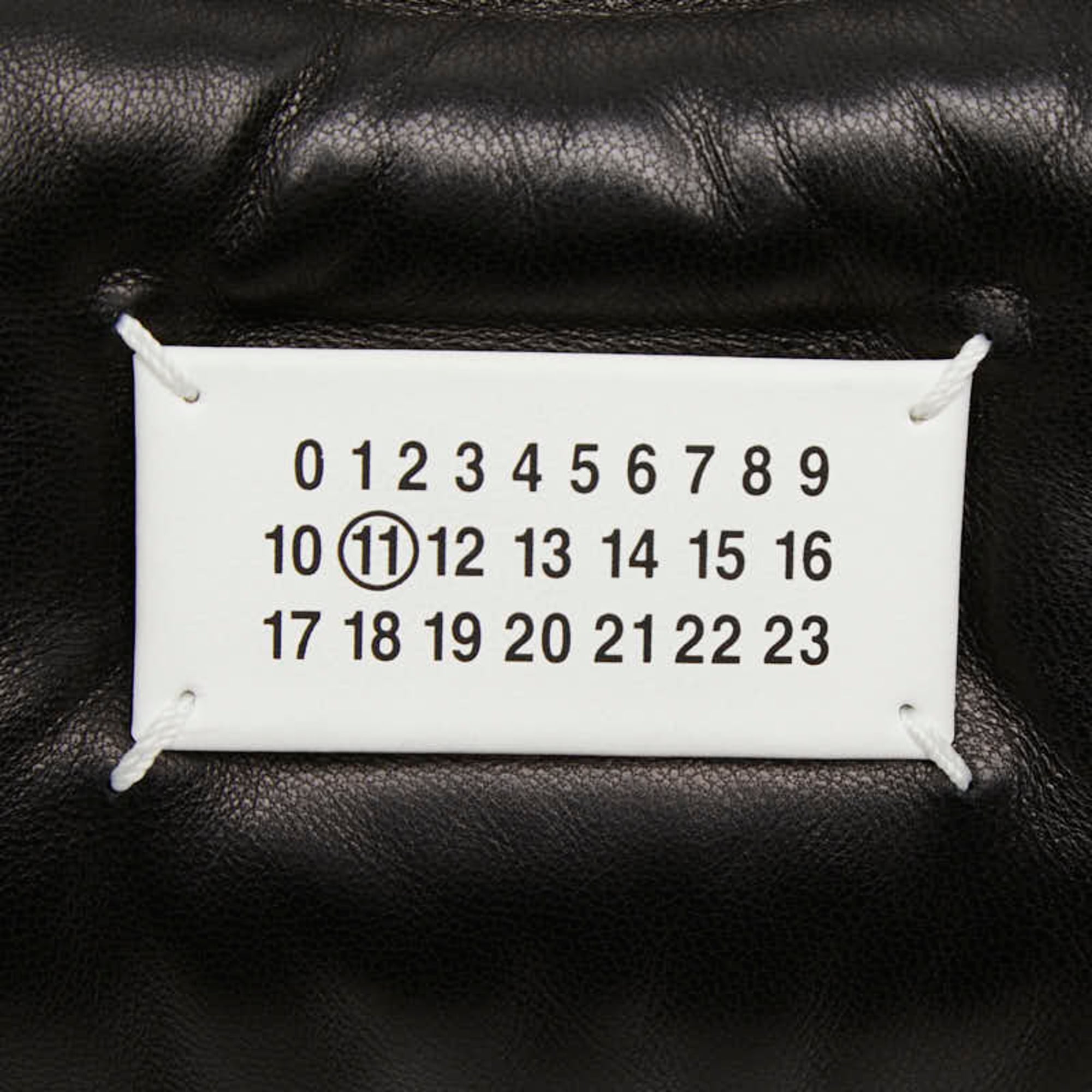 Maison Margiela Black Leather Shoulder Bag (Pre-Owned)