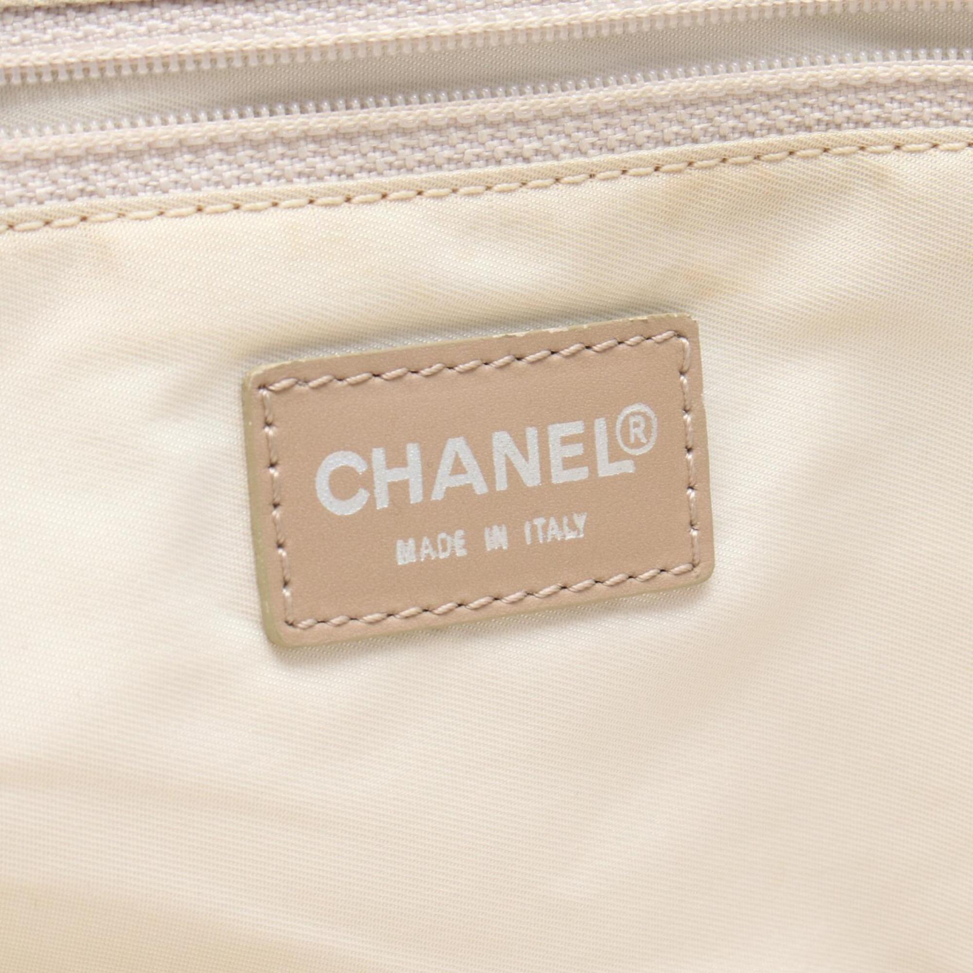 Chanel Beige Nylon Canvas Handbag Tote Bag (Pre-Owned)