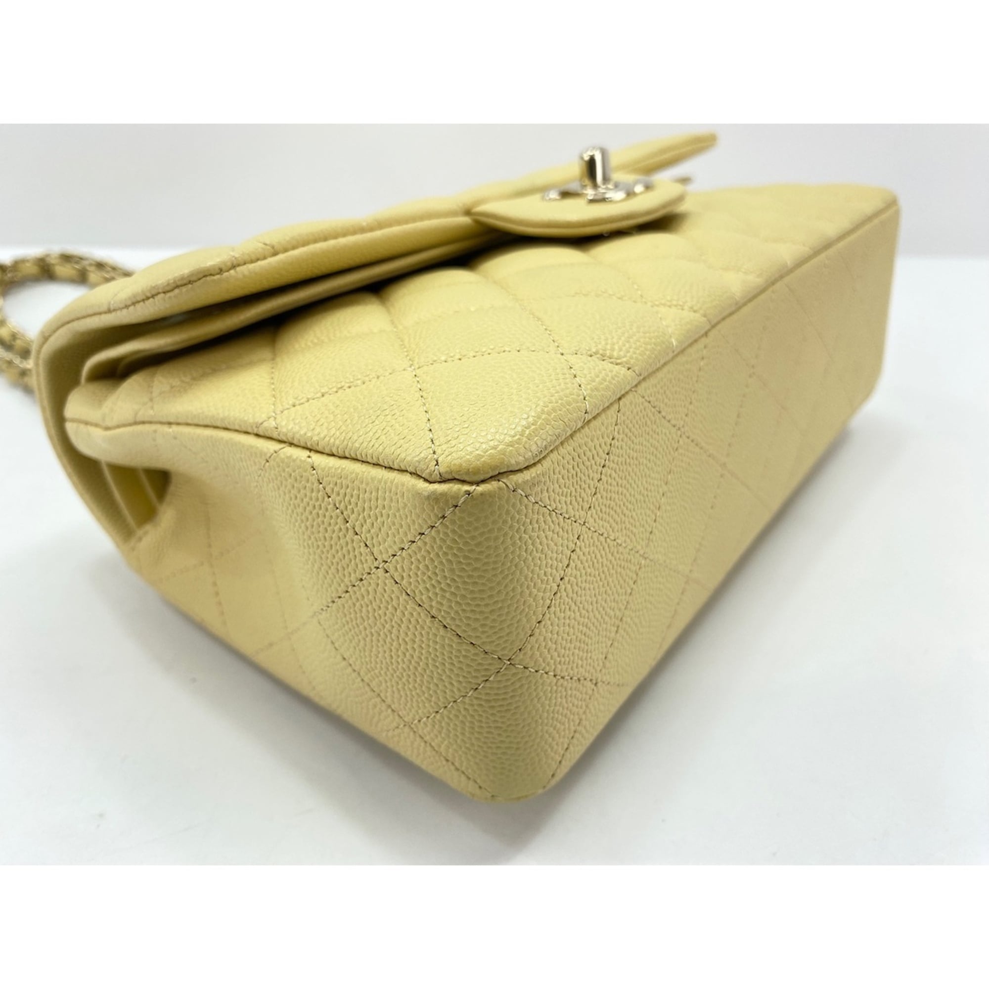 Chanel Matelasse Yellow Shoulder Bag (Pre-Owned)