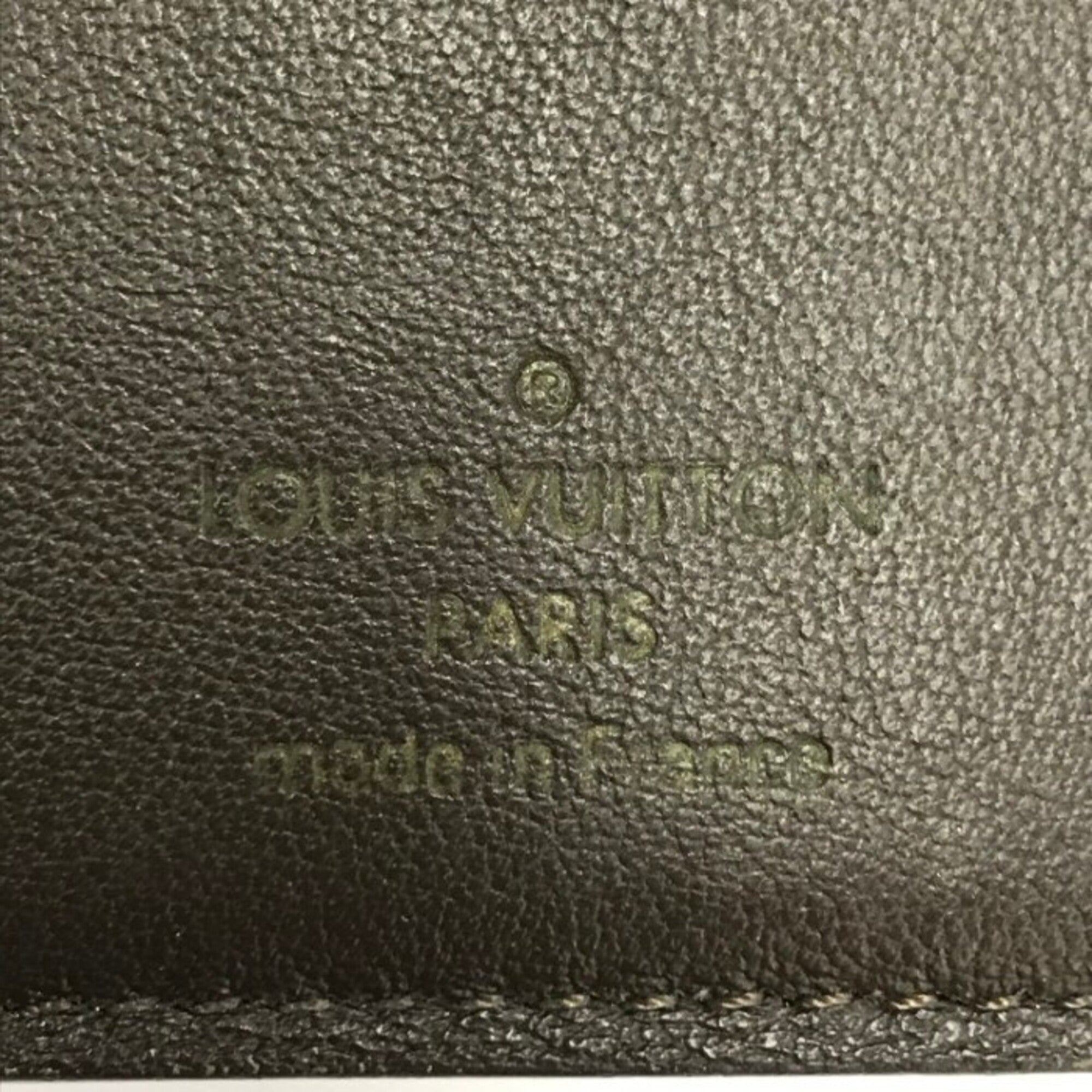 Louis Vuitton Beige Leather Wallet (Tri-Fold) (Pre-Owned)