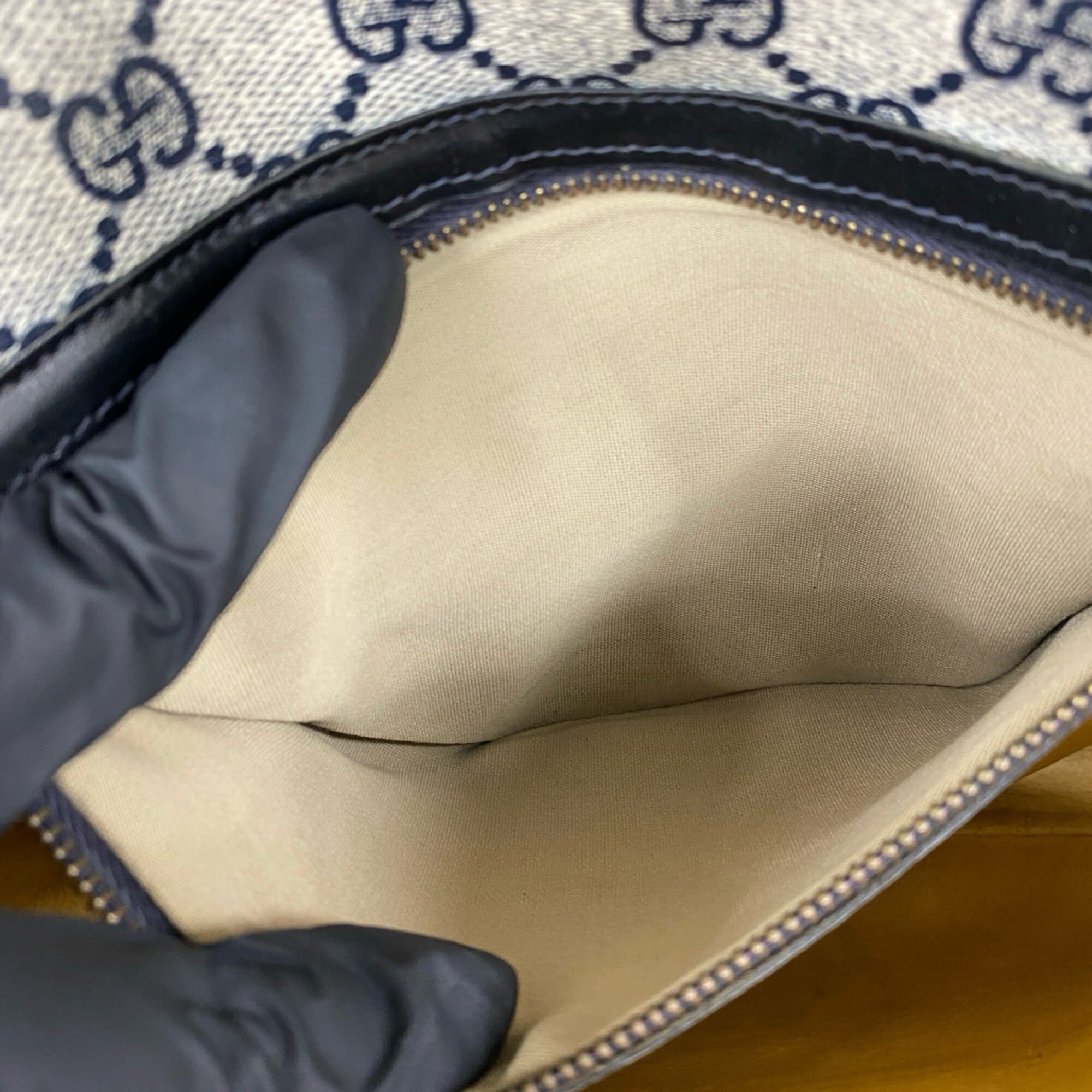 Gucci Navy Red Color Leather Pvc Pochette Shoulder Bag (Pre-Owned)