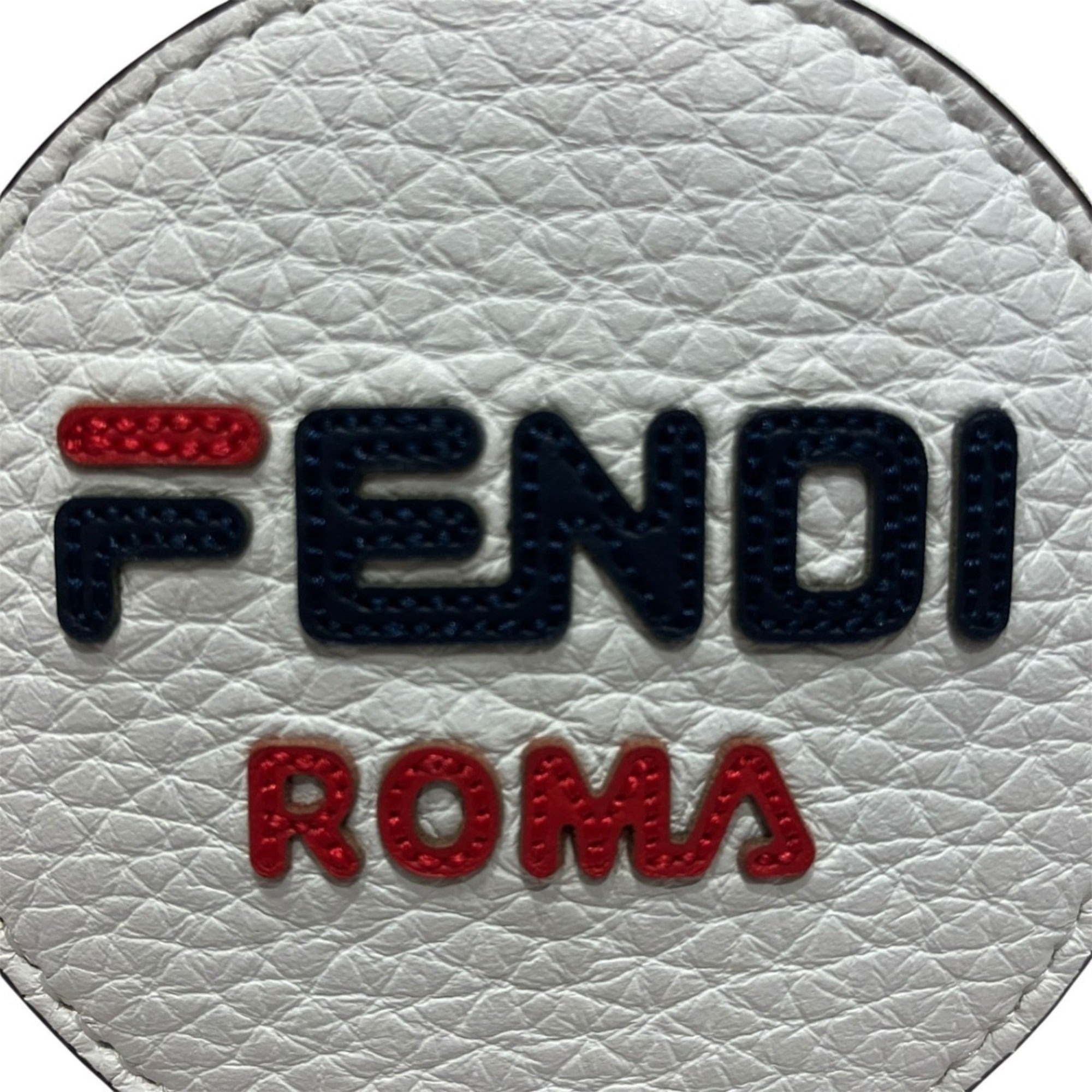 Fendi White Leather Pochette (Pre-Owned)