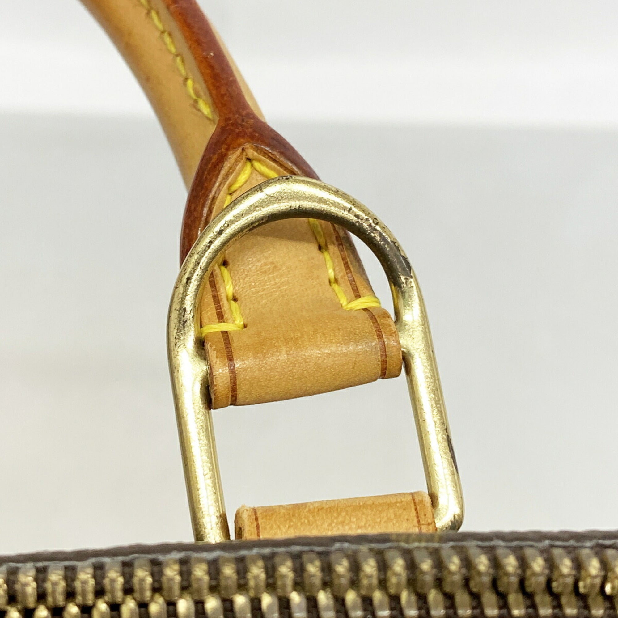 Louis Vuitton Brown Handbag (Pre-Owned)