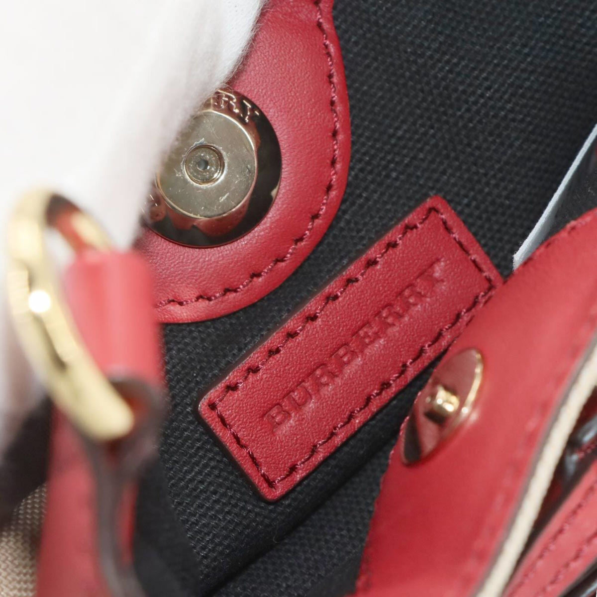 Burberry Beige Red Color Canvas Leather Shoulder Bag (Pre-Owned)