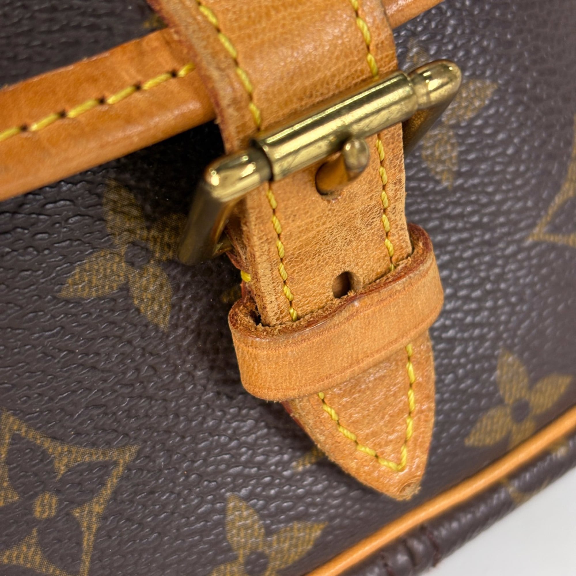 Louis Vuitton Brown Monogram Shoulder Bag (Pre-Owned)