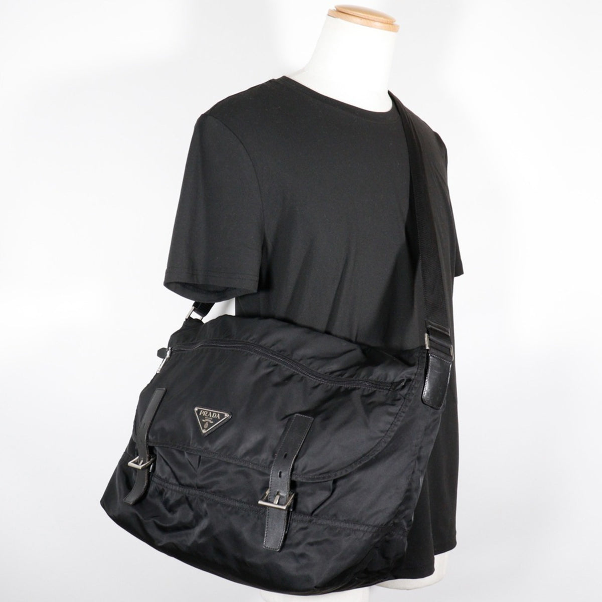 Prada Black Nero Nylon Shoulder Bag (Pre-Owned)
