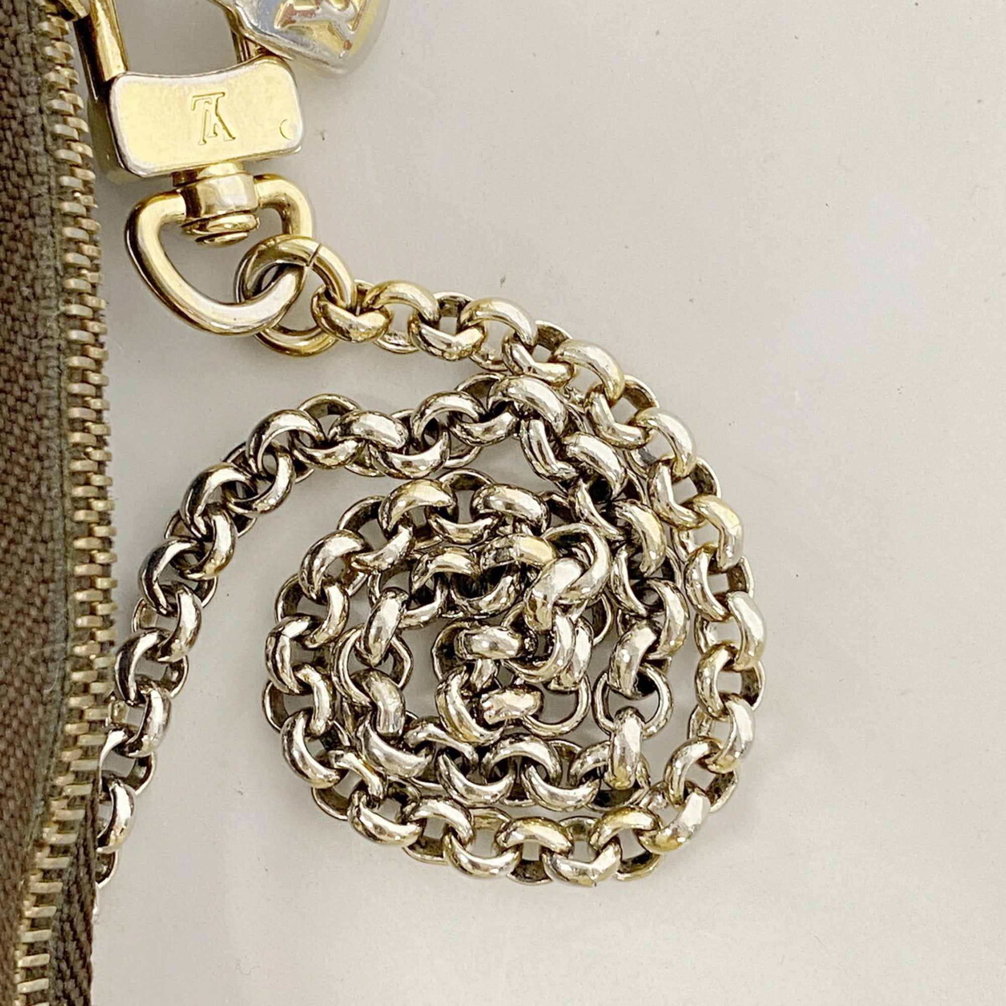 Louis Vuitton Ebene Handbag (Pre-Owned)