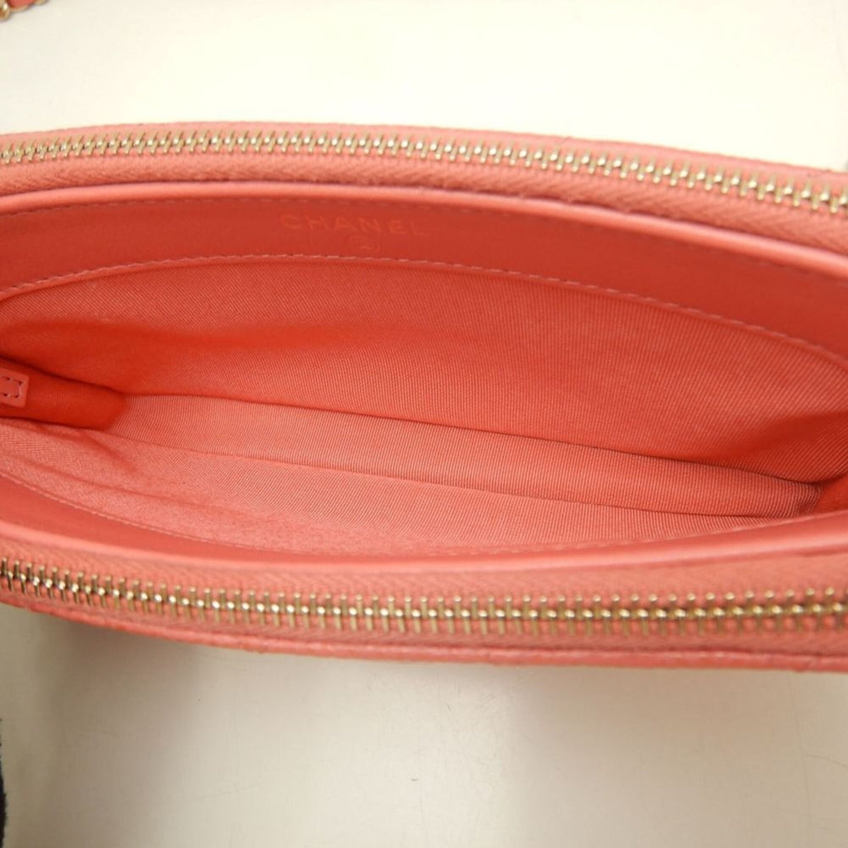 Chanel Pink Grained Calfskin Shoulder Bag (Pre-Owned)