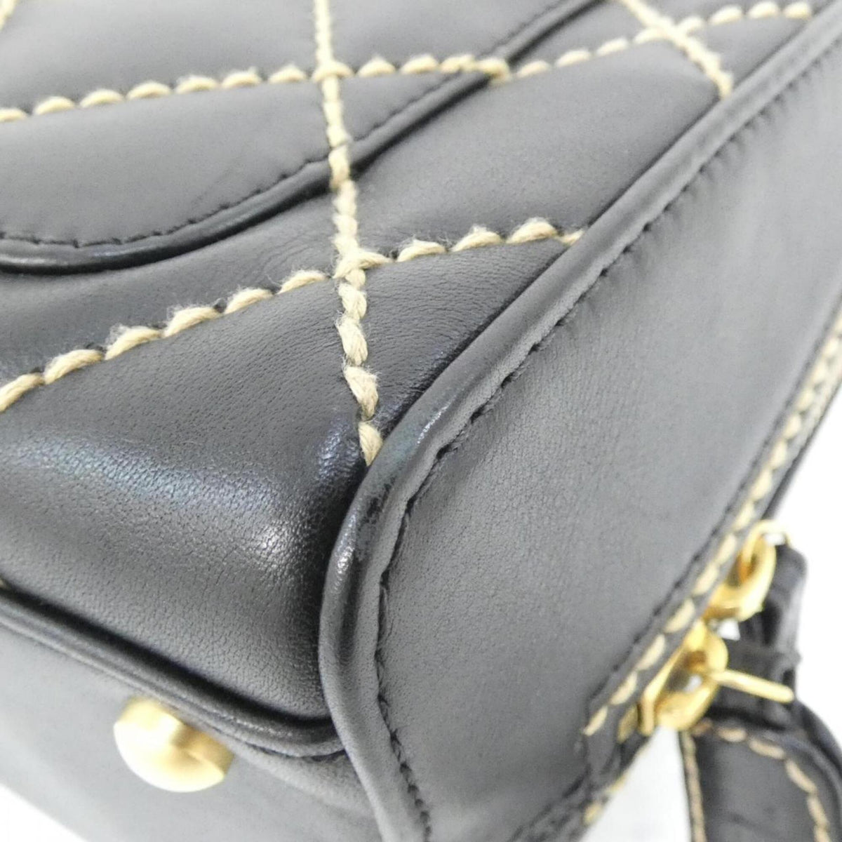 Chanel Beige Black Leather Handbag Pouch (Pre-Owned)