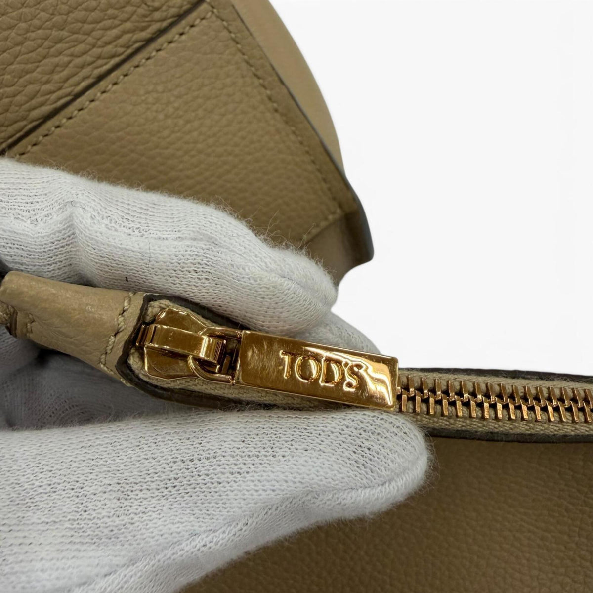 Tod's Beige Leather Handbag Pouch Tote Bag (Pre-Owned)
