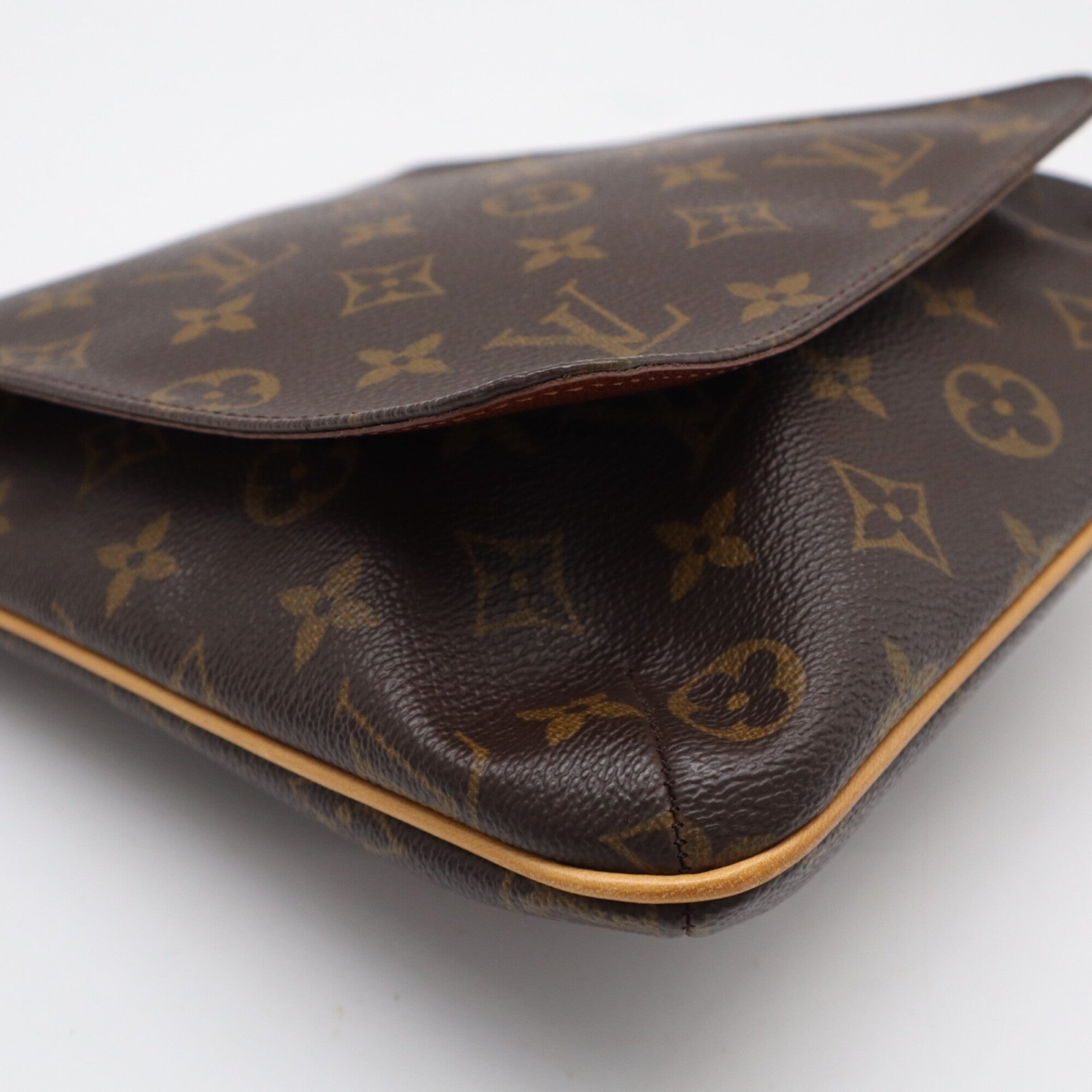 Louis Vuitton Monogram Brown Coated Canvas Leather Shoulder Bag (Pre-Owned)
