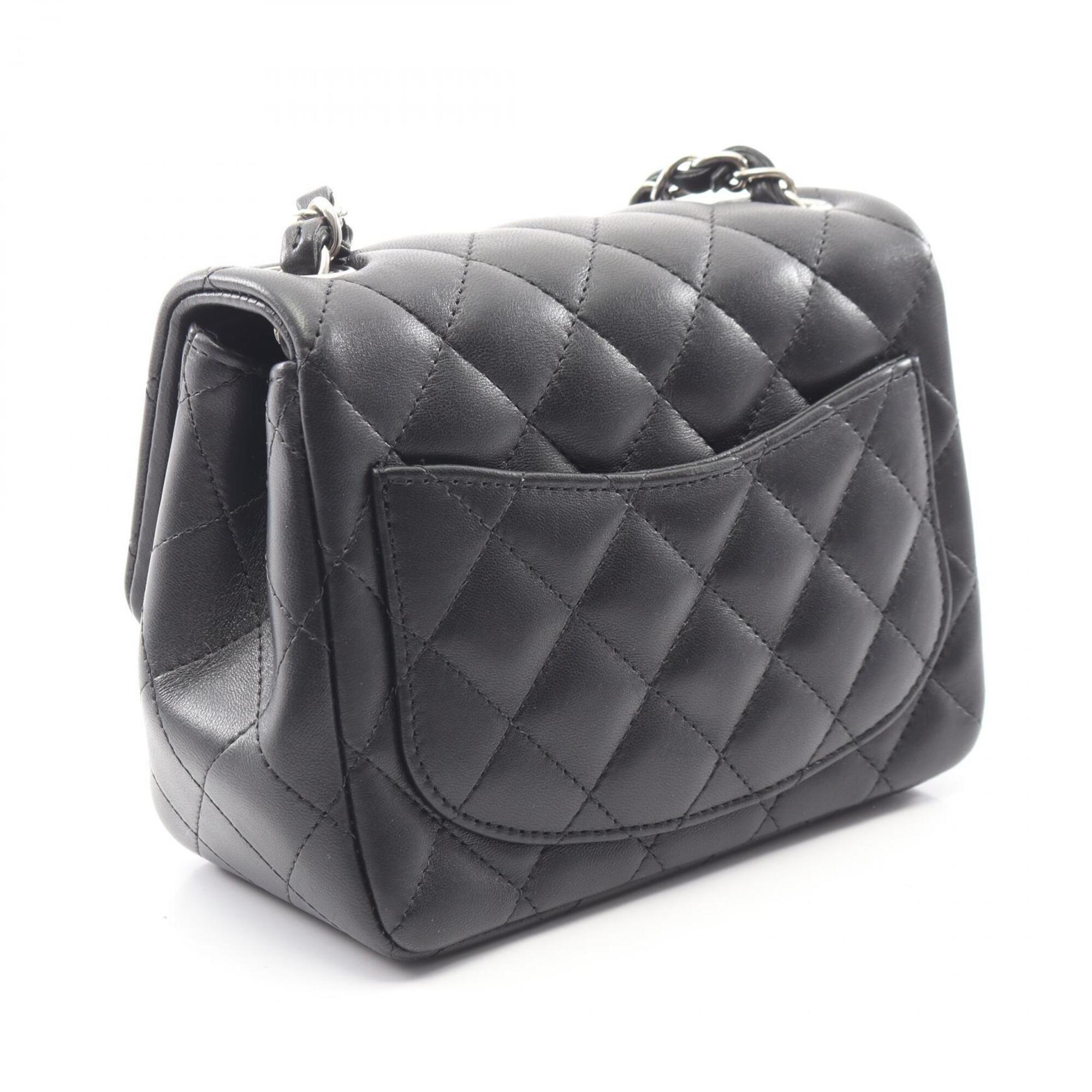 Chanel Black Leather Handbag Shoulder Bag (Pre-Owned)