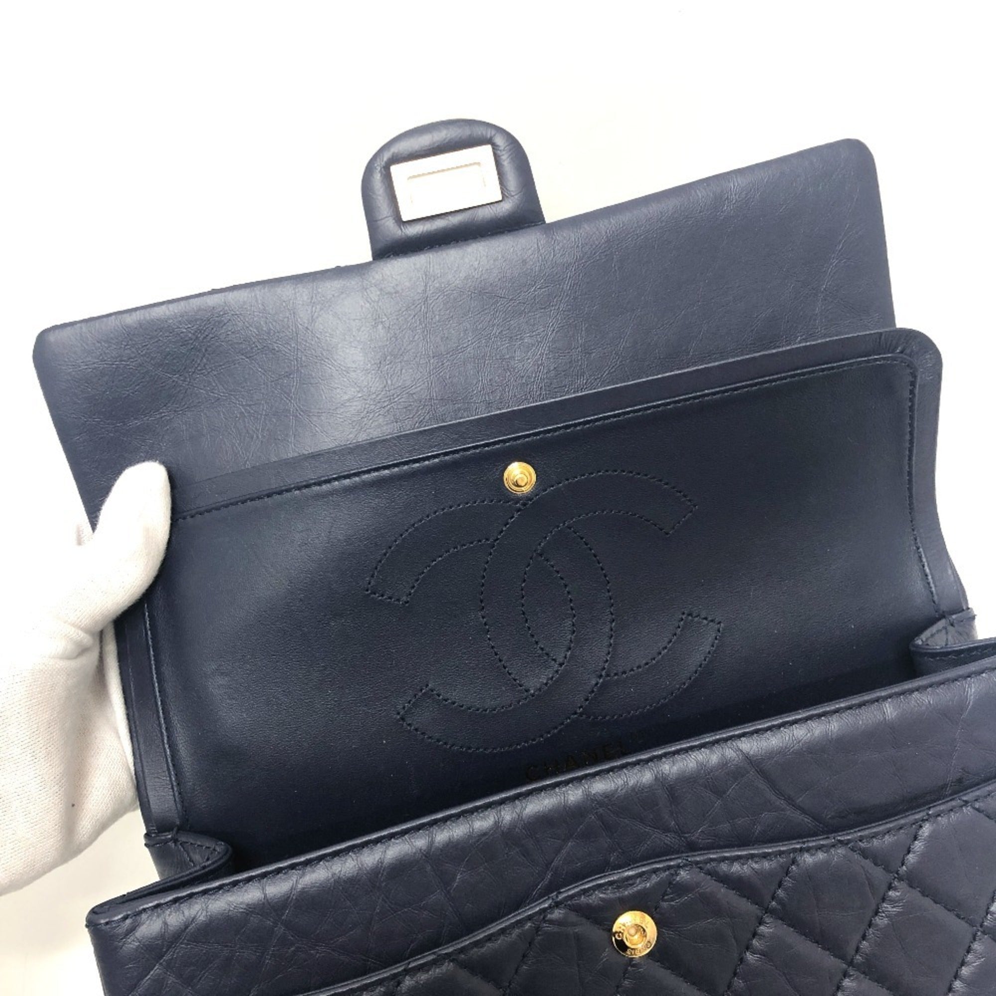 Chanel Navy Leather Shoulder Bag (Pre-Owned)