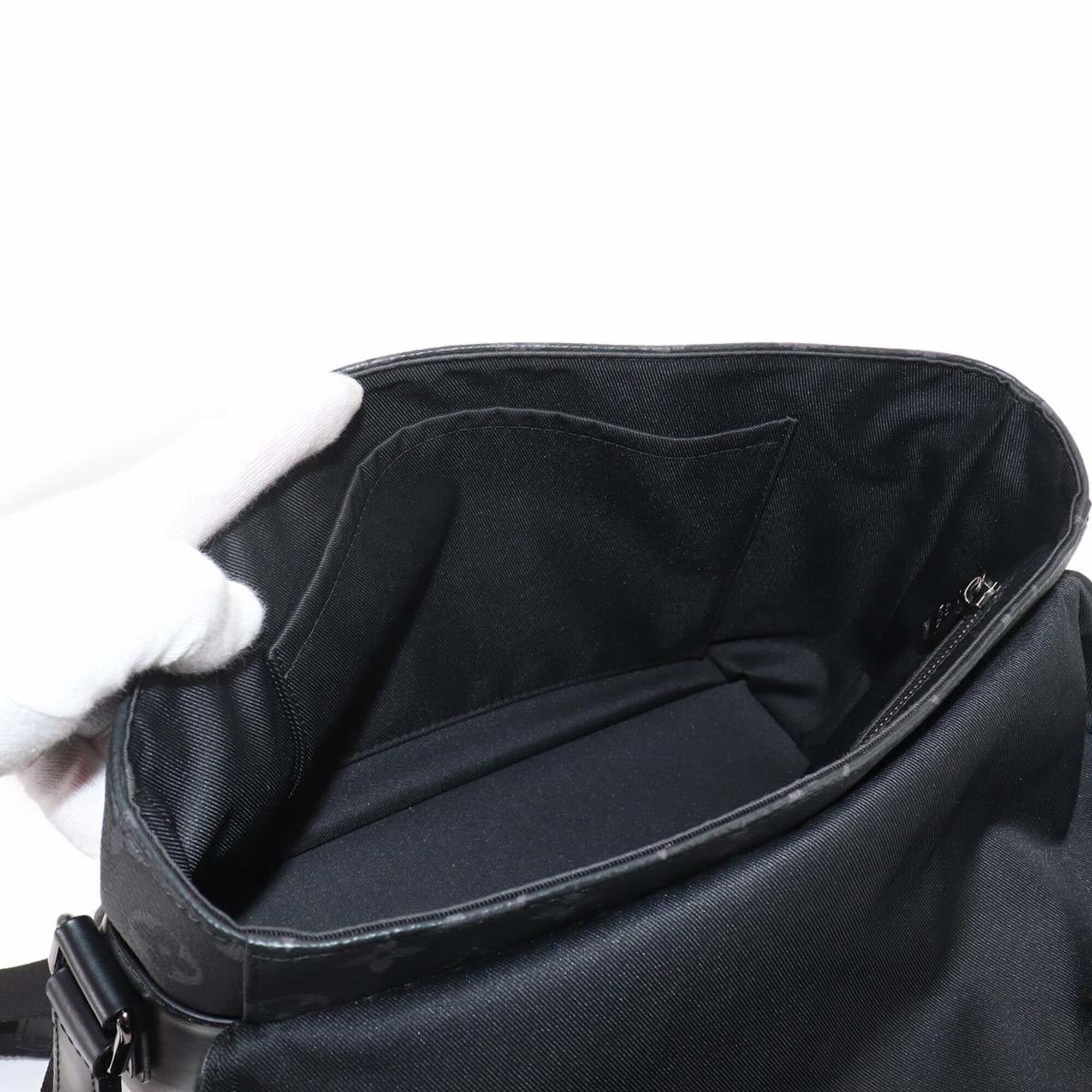 Louis Vuitton Monogram Eclipse Monogram Eclipse Handbag Messenger Bag Shoulder Bag (Pre-Owned)