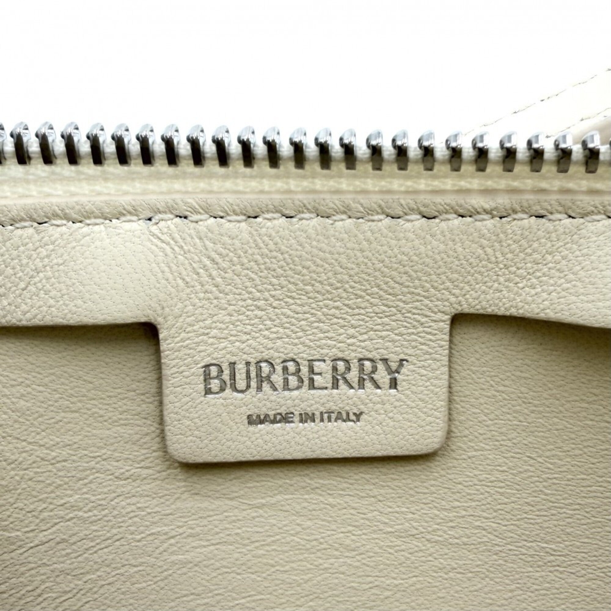 Burberry Ivory Leather Shoulder Bag (Pre-Owned)