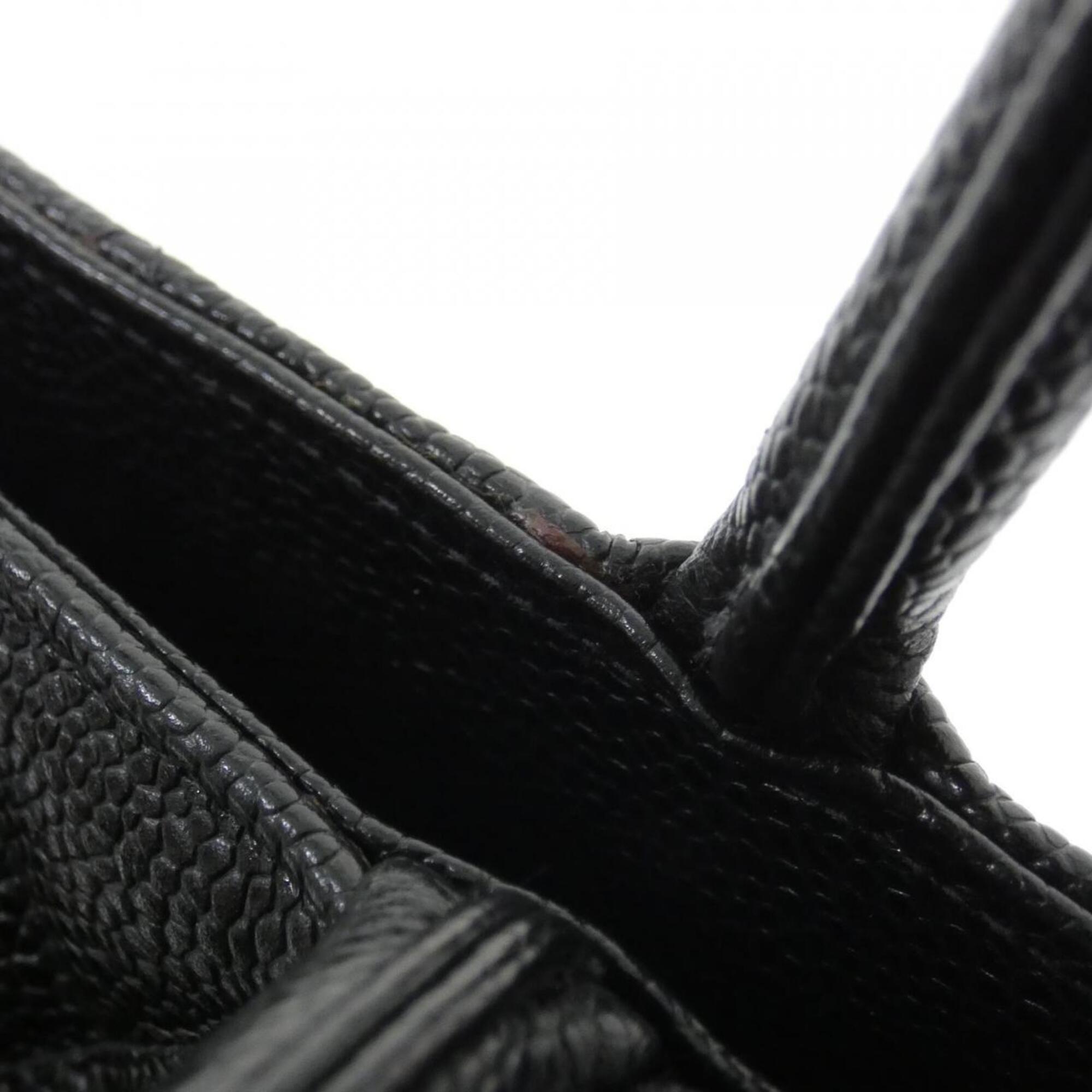 Chanel Black Grained Calfskin Handbag (Pre-Owned)
