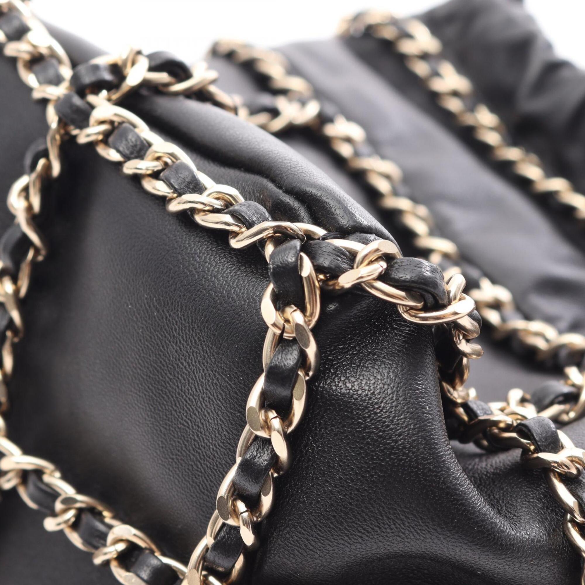 Chanel Black Leather Handbag Shoulder Bag (Pre-Owned)