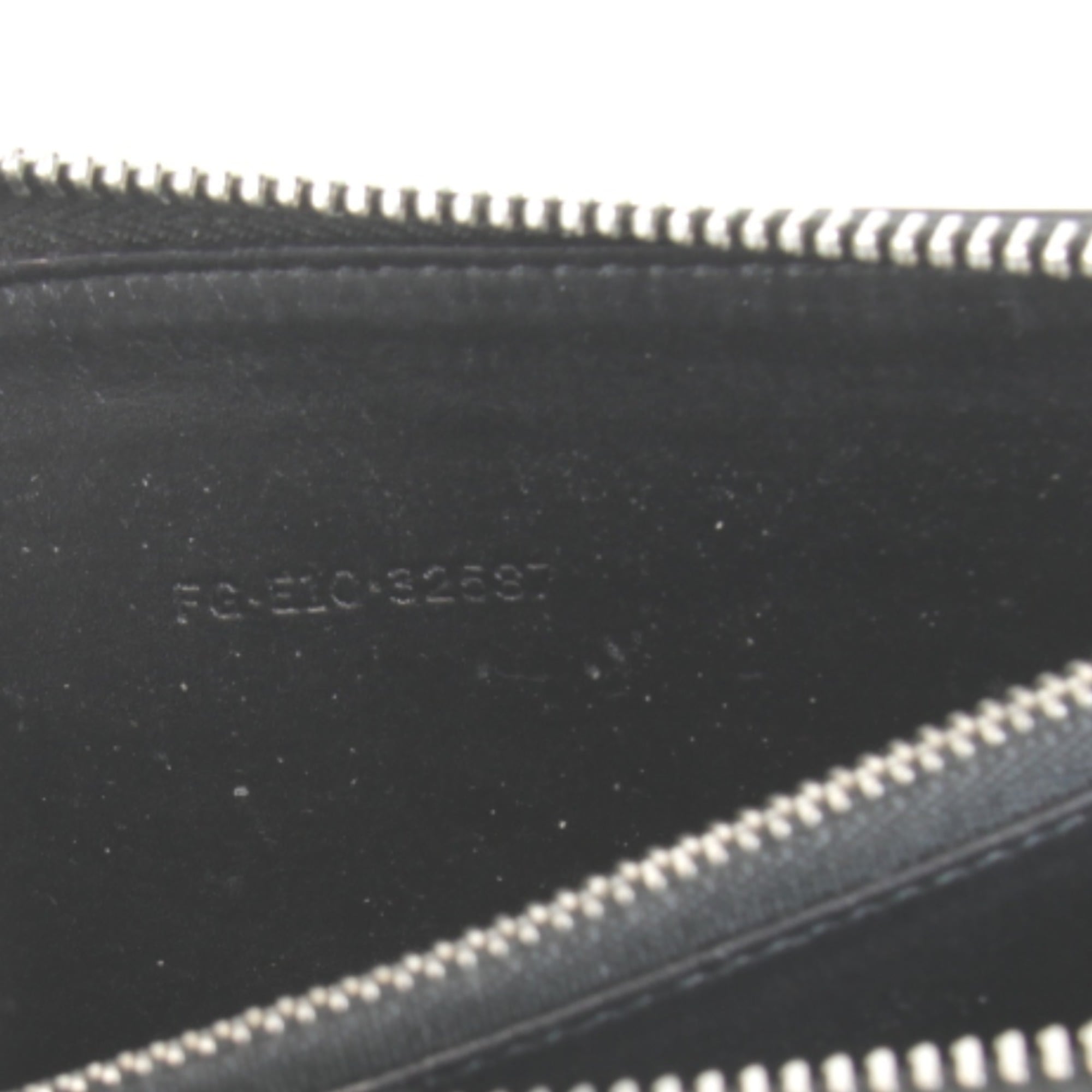 Bvlgari Black Leather Long Wallet (Bi-Fold) (Pre-Owned)
