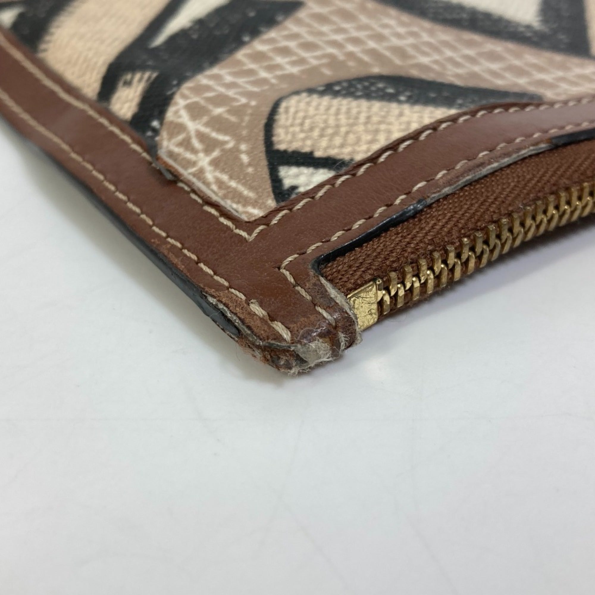 Burberry Brown Other Clutch Bag (Pre-Owned)