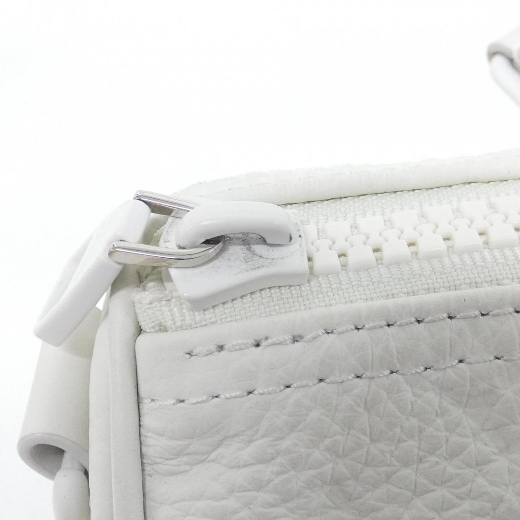 Louis Vuitton White Leather Boston Bag (Pre-Owned)