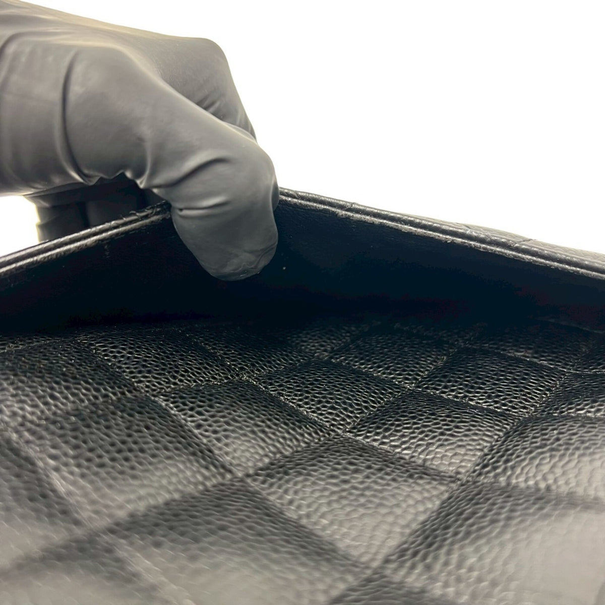 Chanel Black Grained Calfskin Handbag (Pre-Owned)