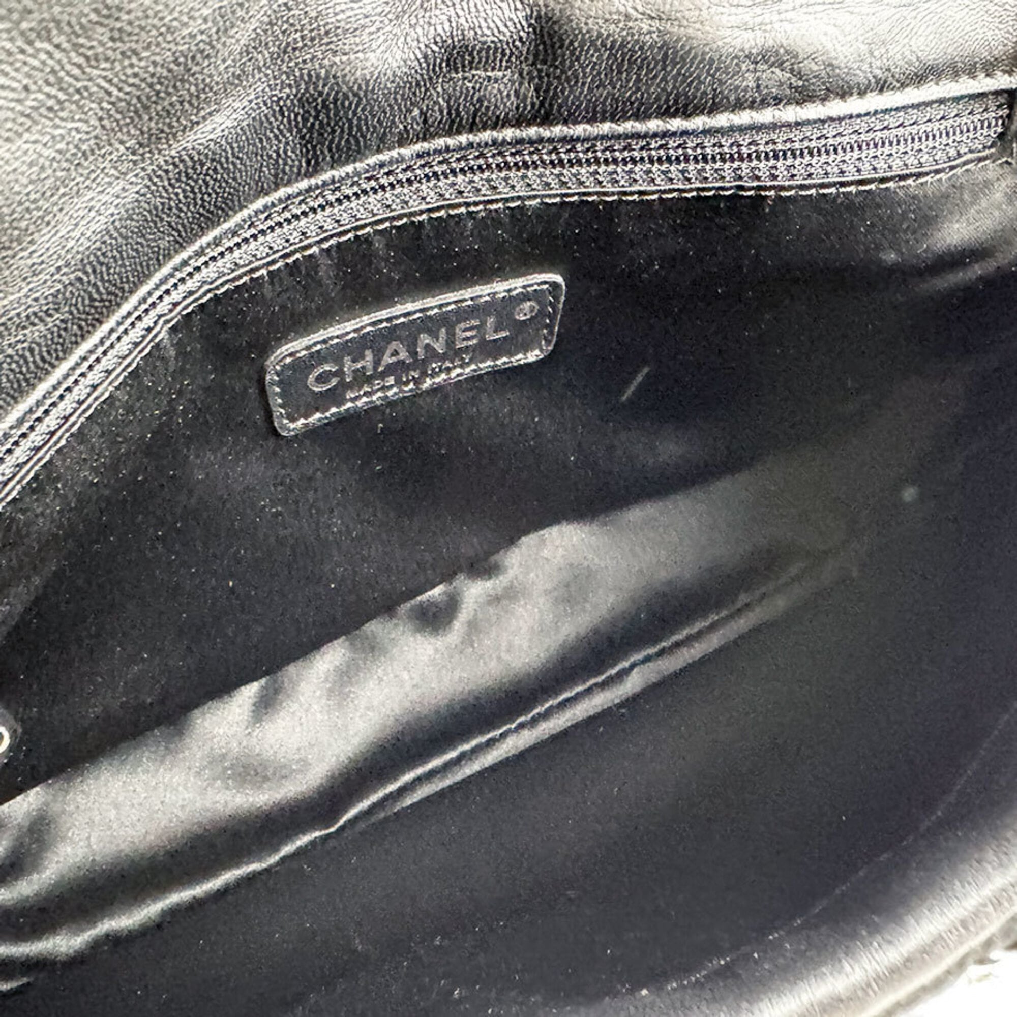 Chanel Black Spangles Leather Shoulder Bag (Pre-Owned)