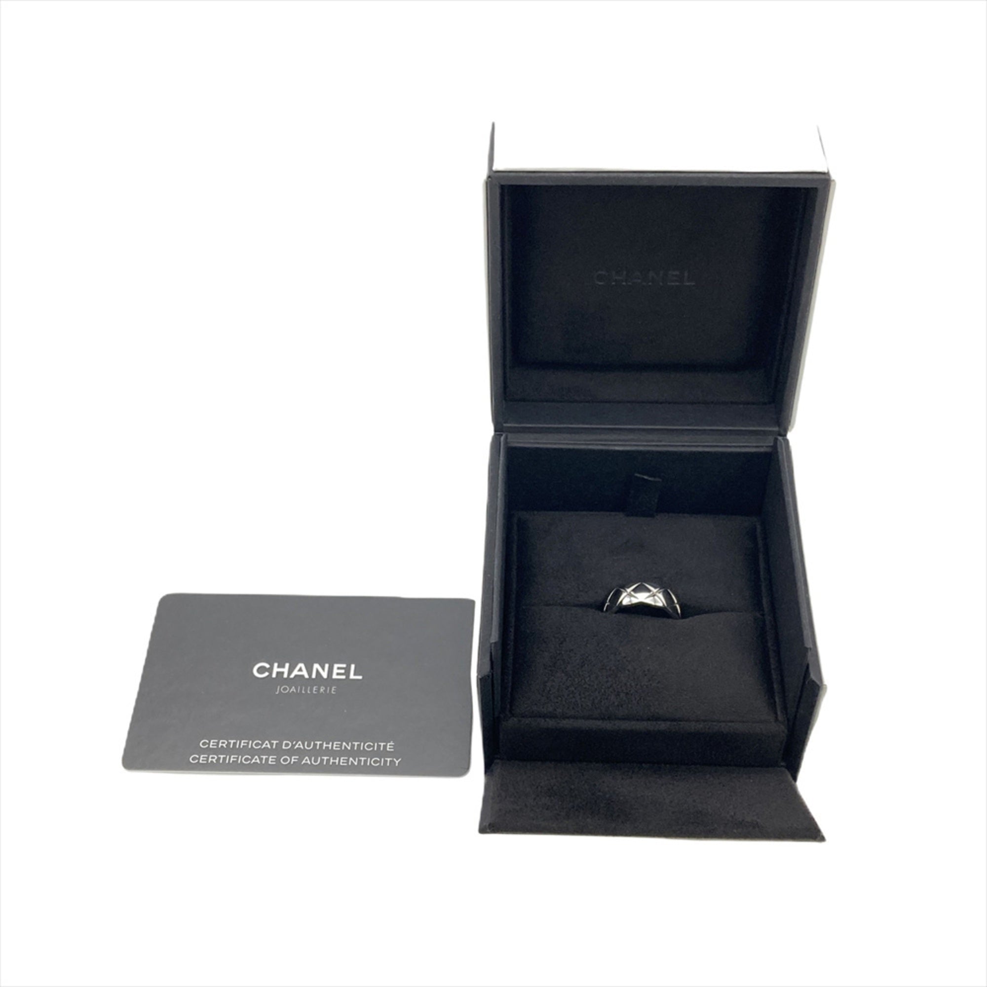 Chanel White Gold White Gold (18K) Band Ring (Pre-Owned)