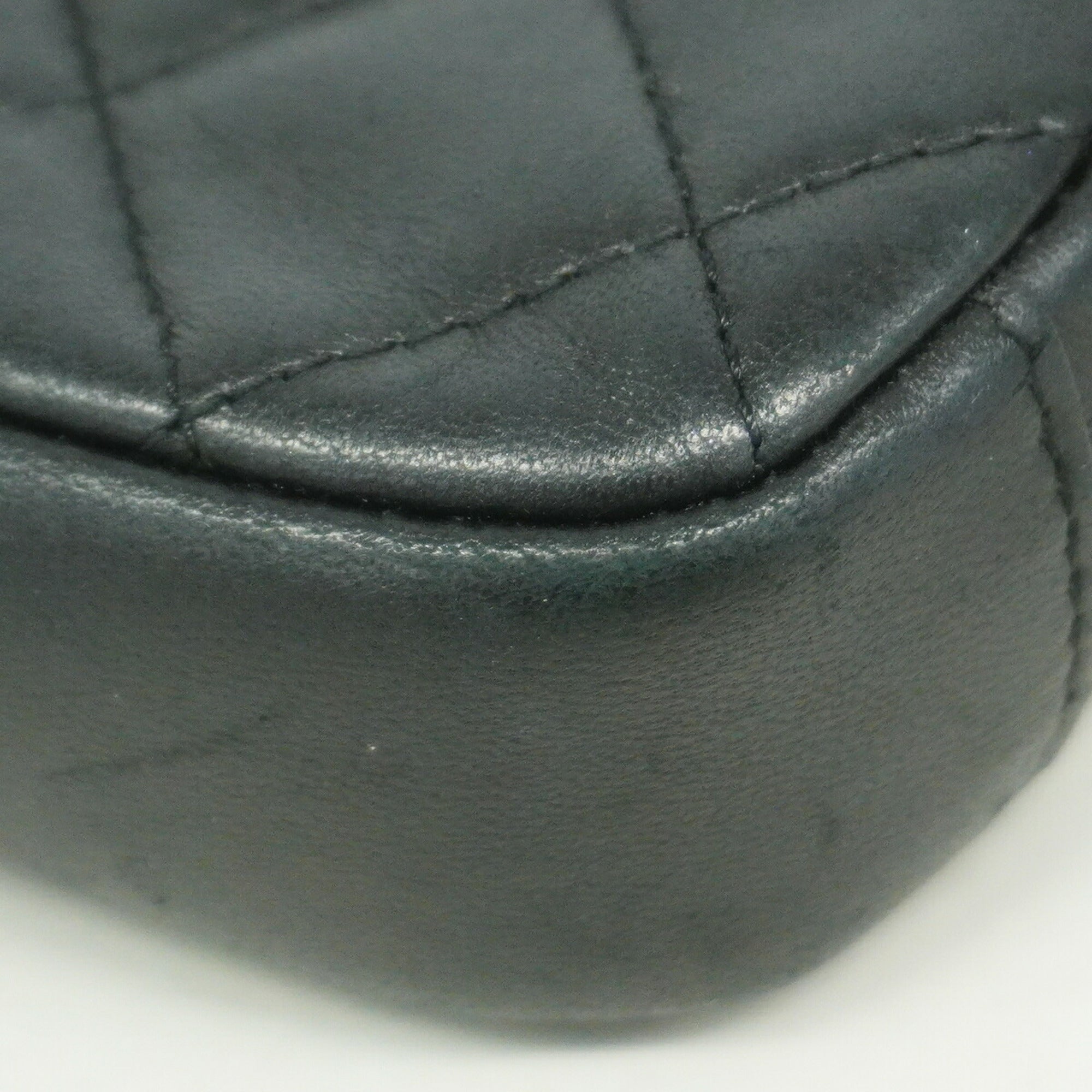 Chanel Black Leather Pouch (Pre-Owned)