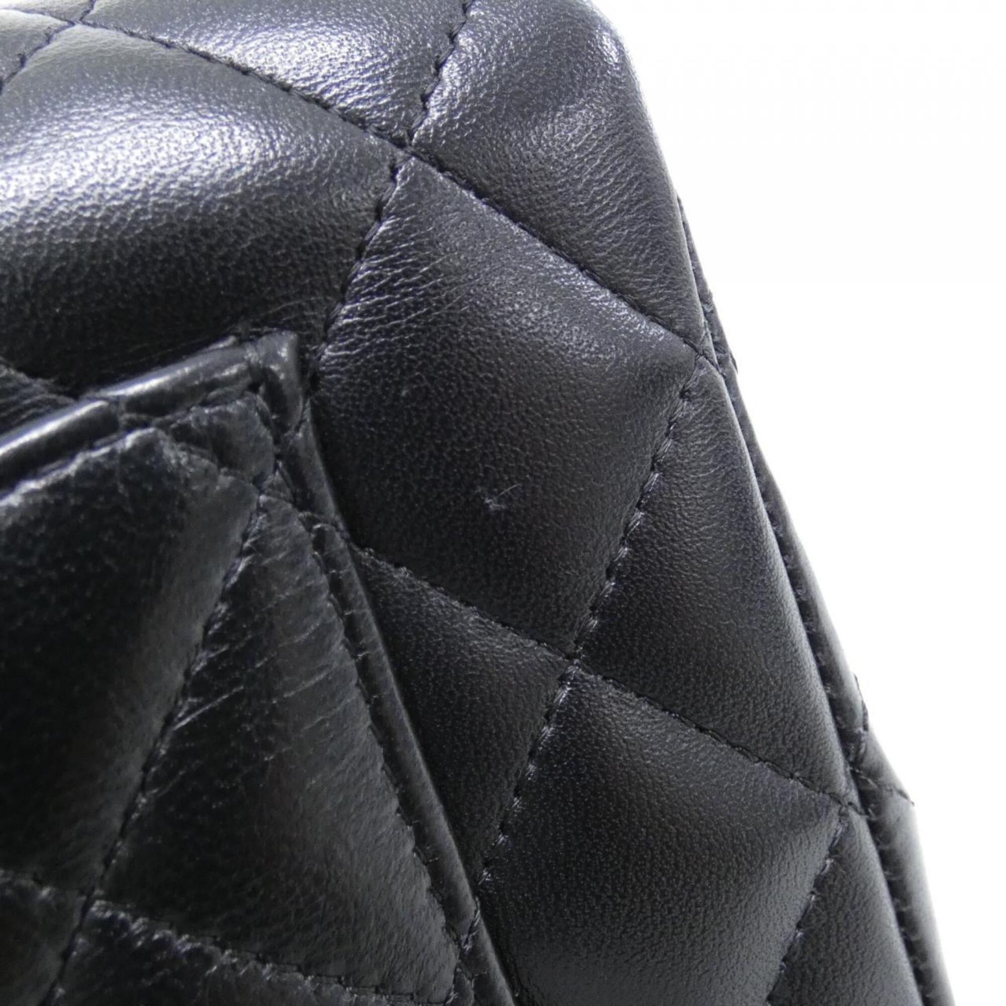 Chanel Black Leather Shoulder Bag (Pre-Owned)