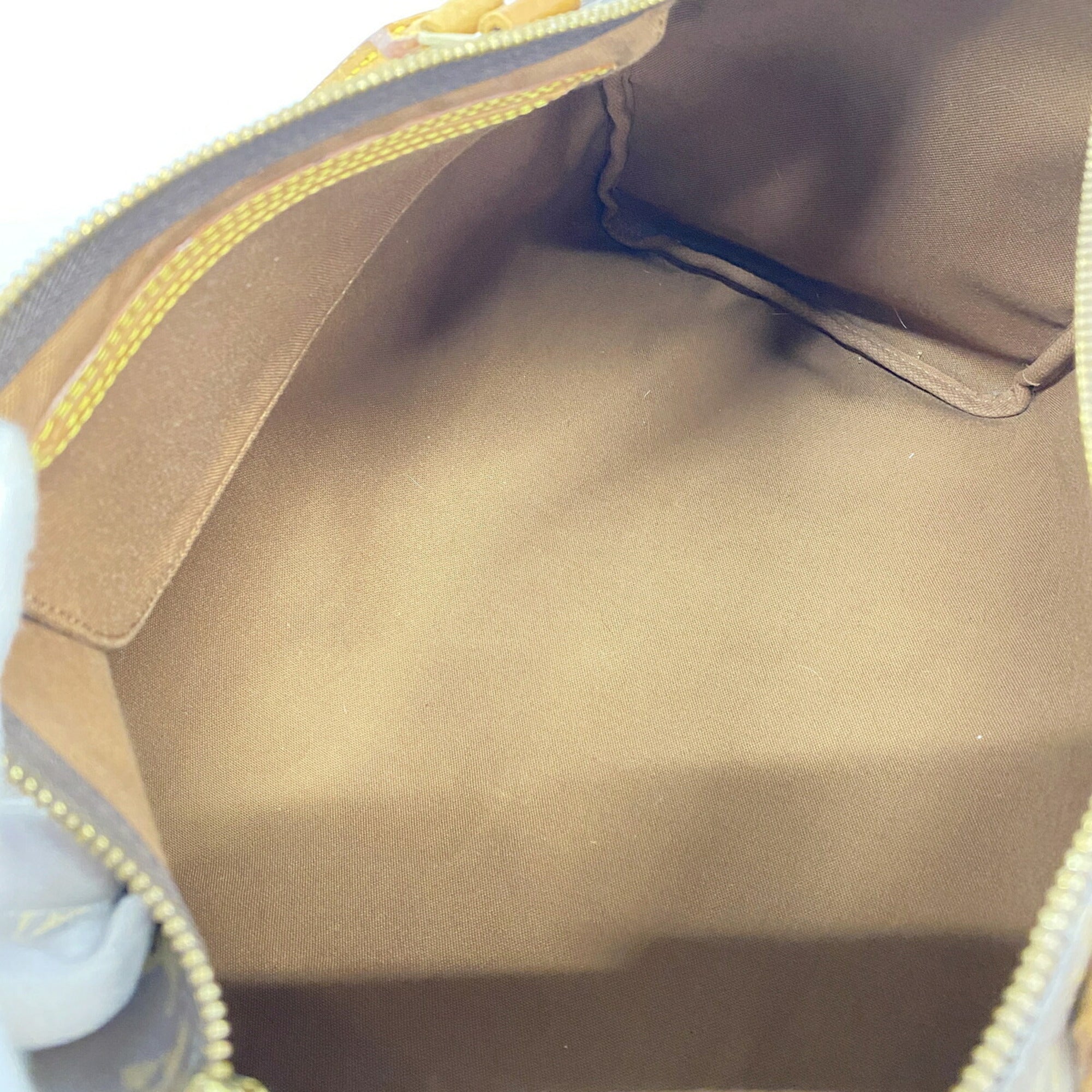 Louis Vuitton Brown Handbag (Pre-Owned)