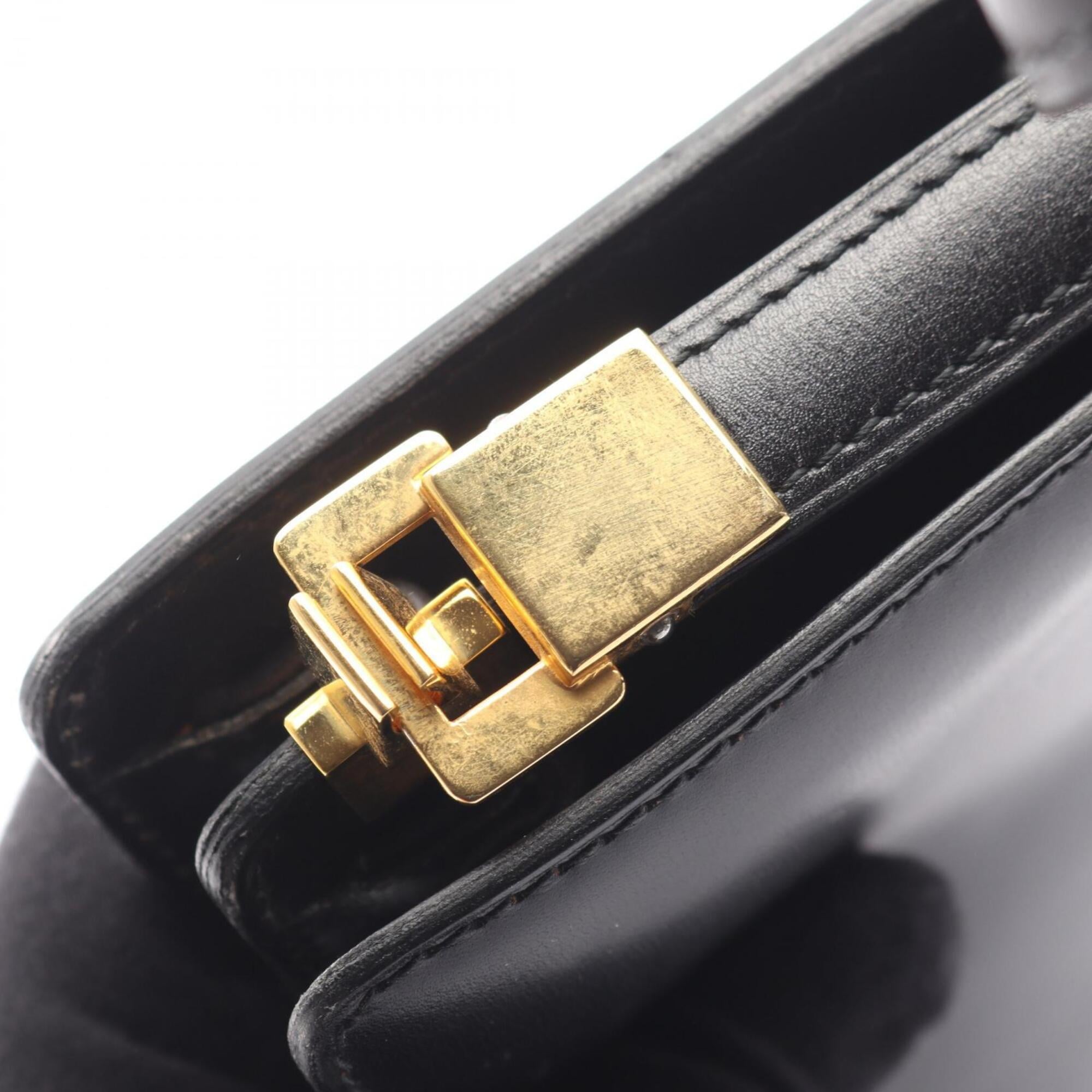 Celine Black Leather Shoulder Bag (Pre-Owned)
