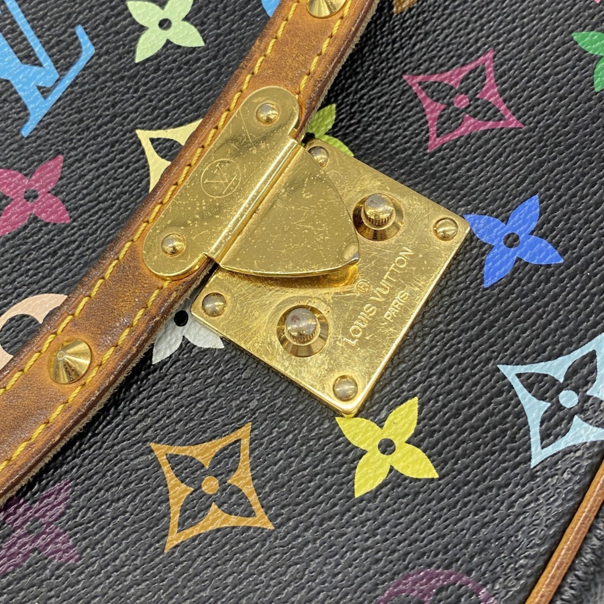 Louis Vuitton Noir Shoulder Bag (Pre-Owned)