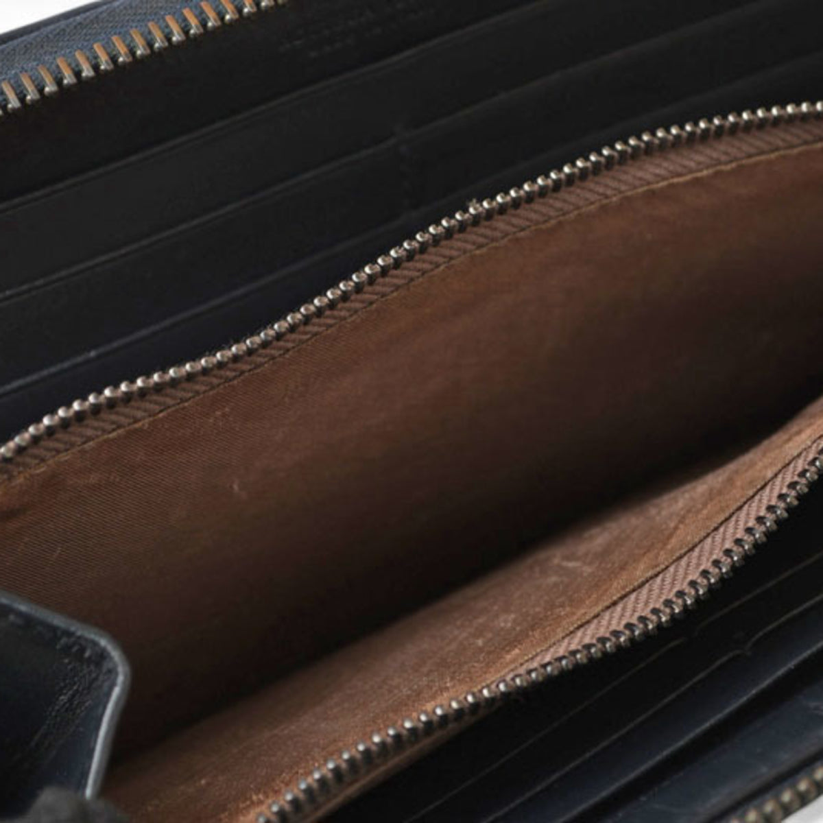 Bottega Veneta Navy Leather Long Wallet (Bi-Fold) (Pre-Owned)