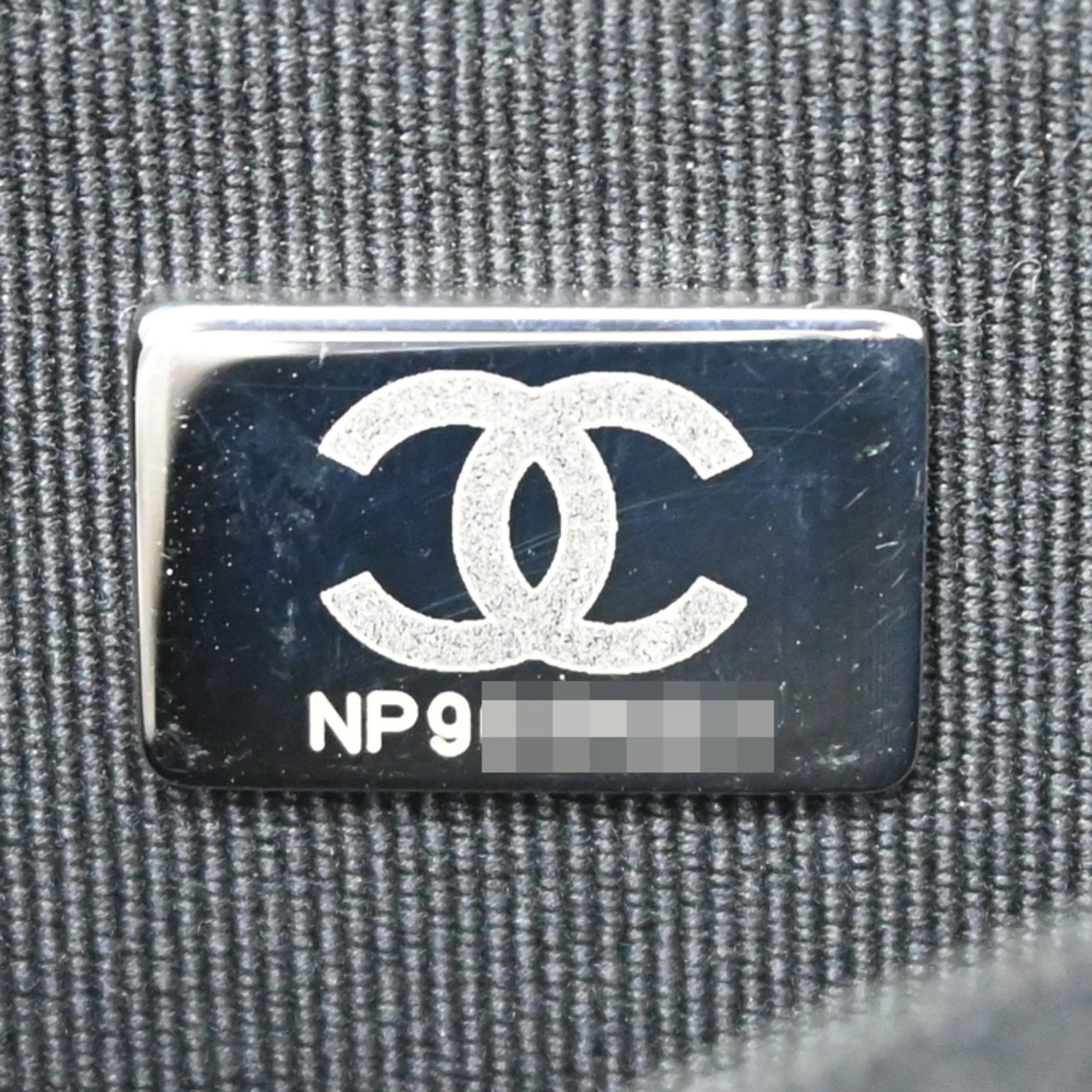 Chanel Black Grained Calfskin Chain/Shoulder Wallet (Pre-Owned)
