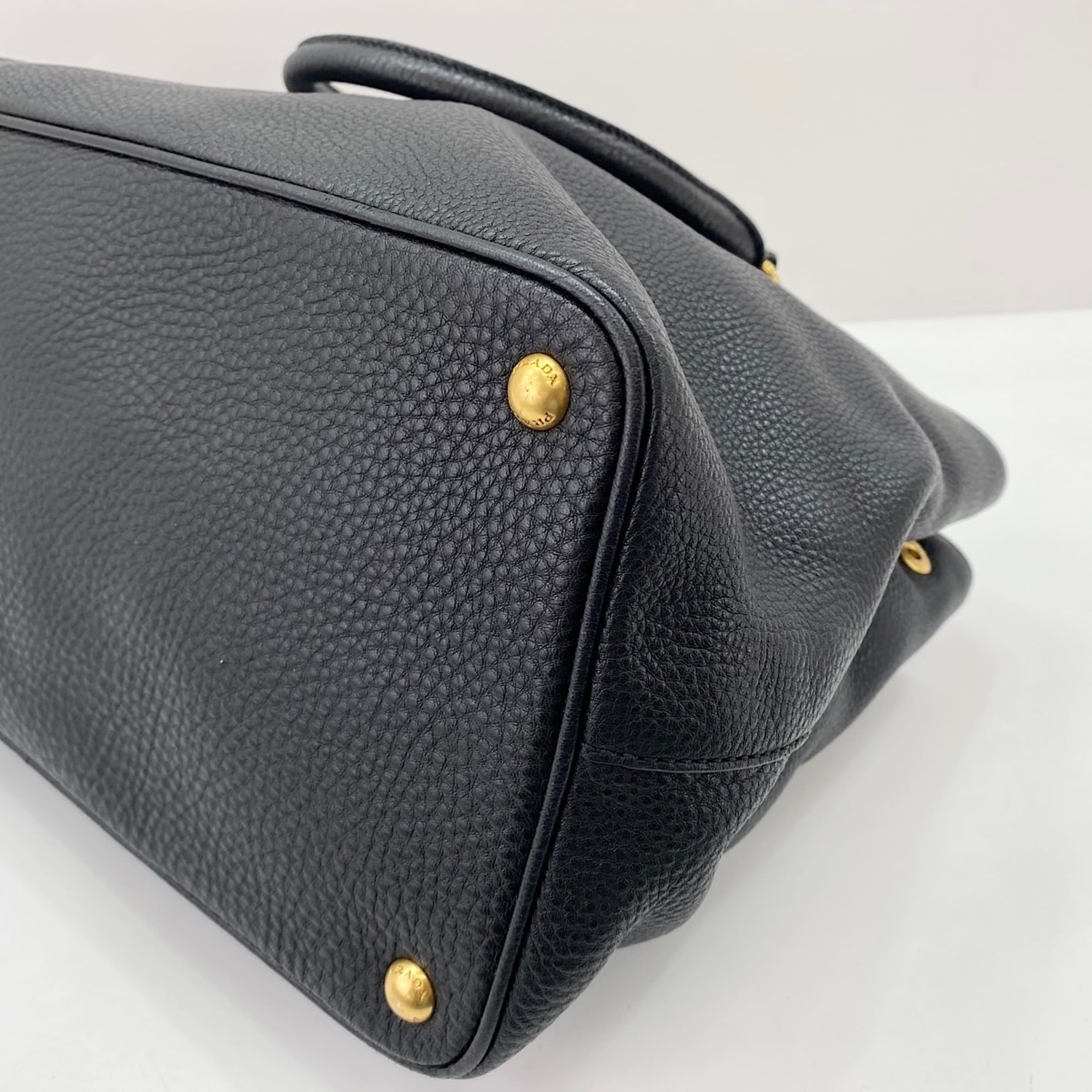 Prada Black Handbag Shoulder Bag (Pre-Owned)