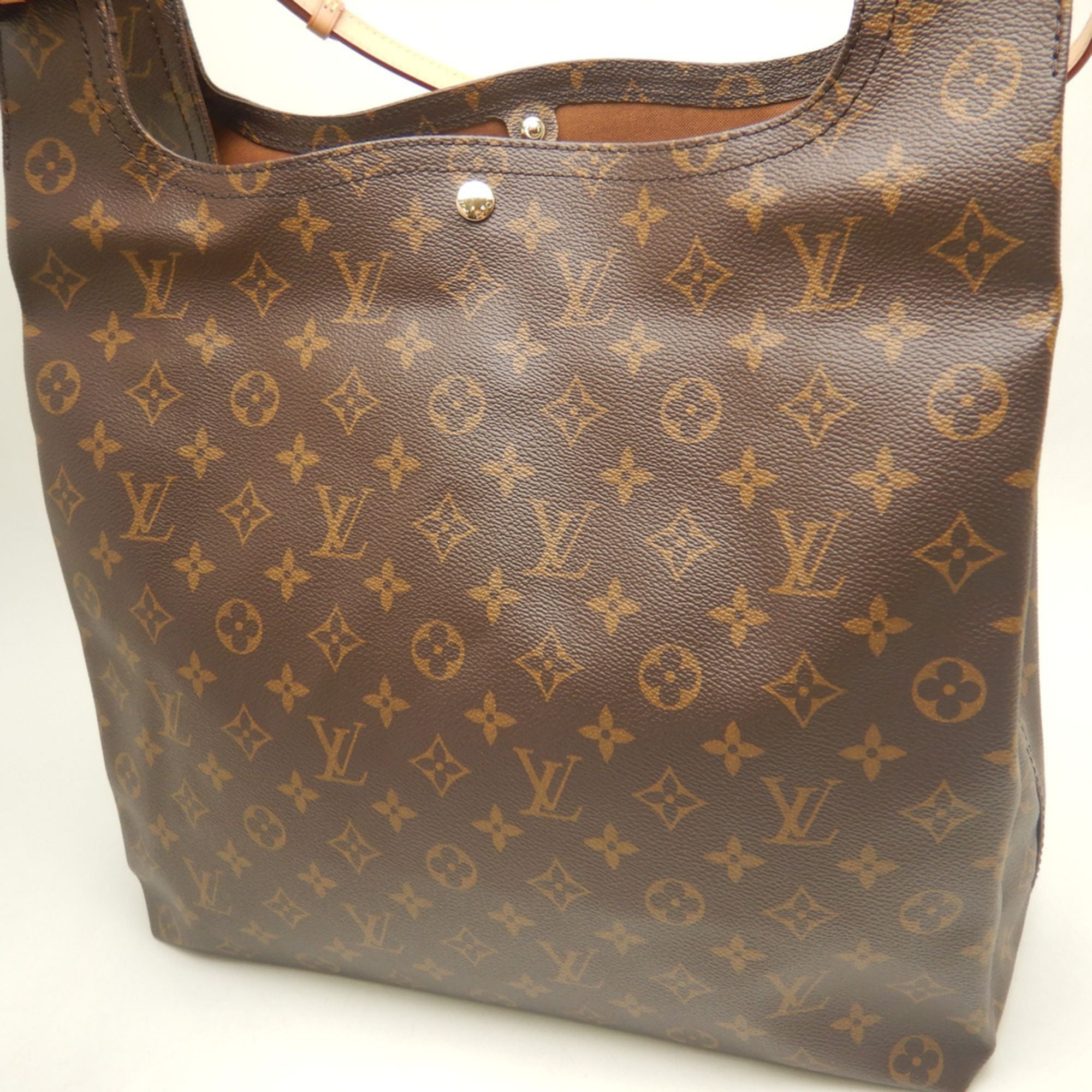 Louis Vuitton Brown Monogram Pouch Shoulder Bag (Pre-Owned)