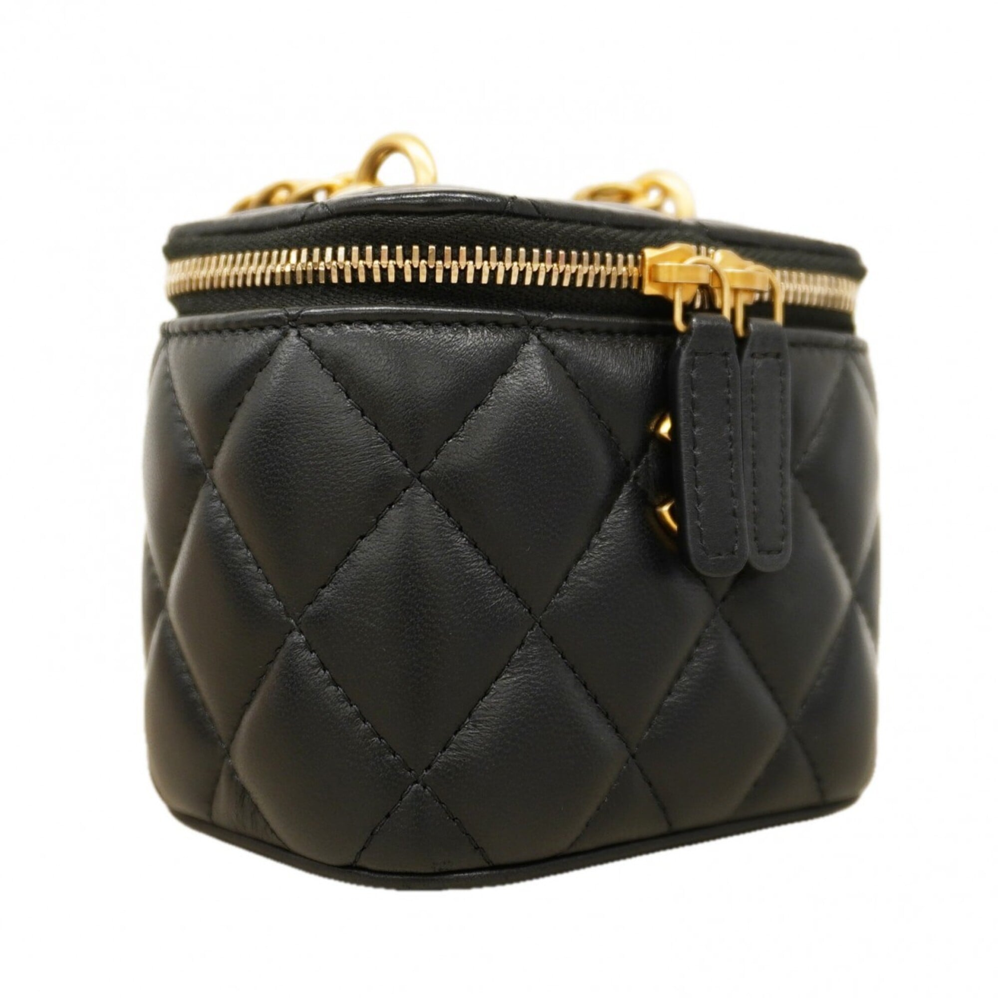 Chanel Black Leather Shoulder Bag (Pre-Owned)