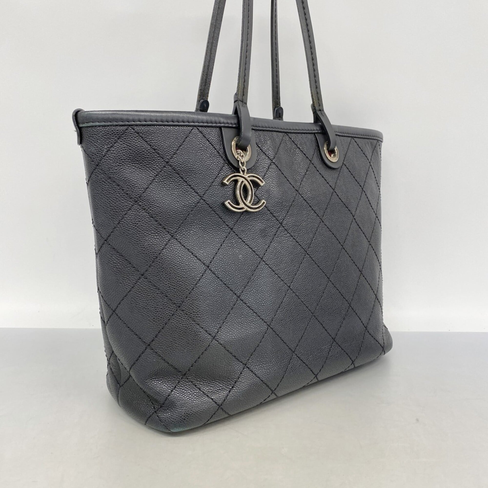 Chanel Black Grained Calfskin Tote Bag (Pre-Owned)