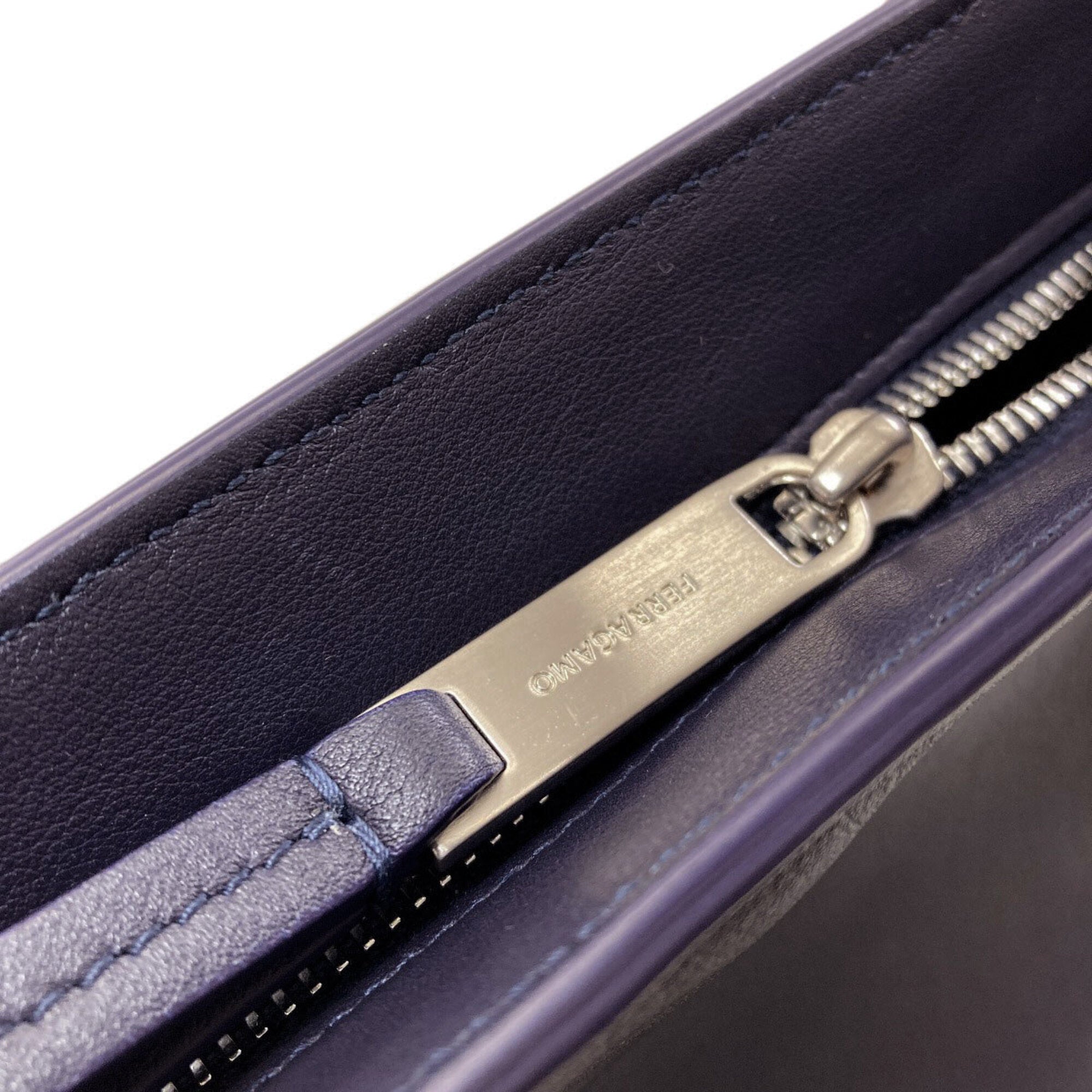 Salvatore Ferragamo Purple Leather Shoulder Bag (Pre-Owned)