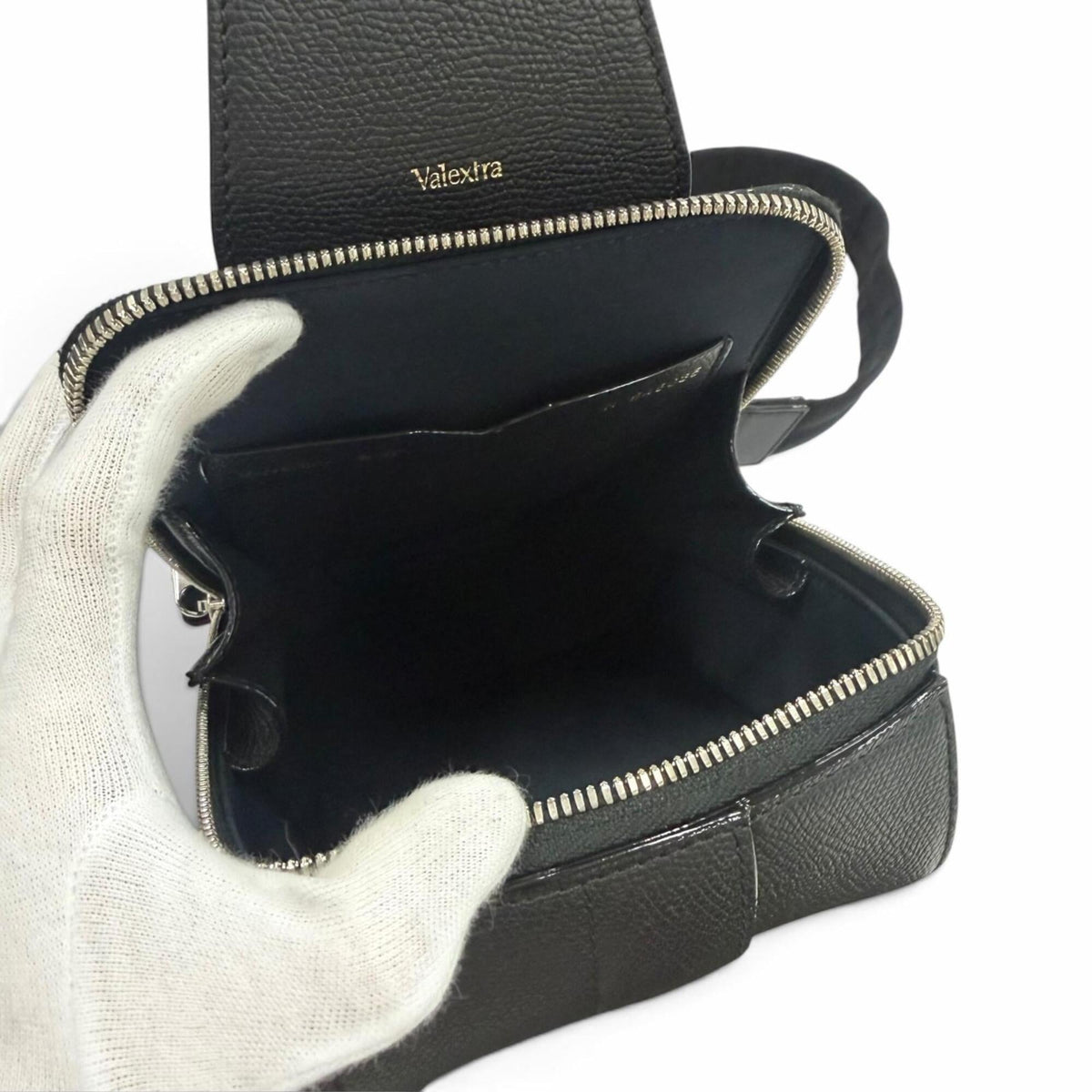 Valextra Black Leather Sling Bag (Pre-Owned)