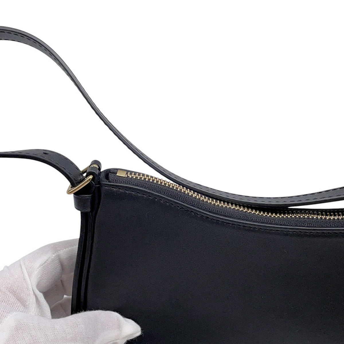 Louis Vuitton Noir Leather Pochette Shoulder Bag (Pre-Owned)