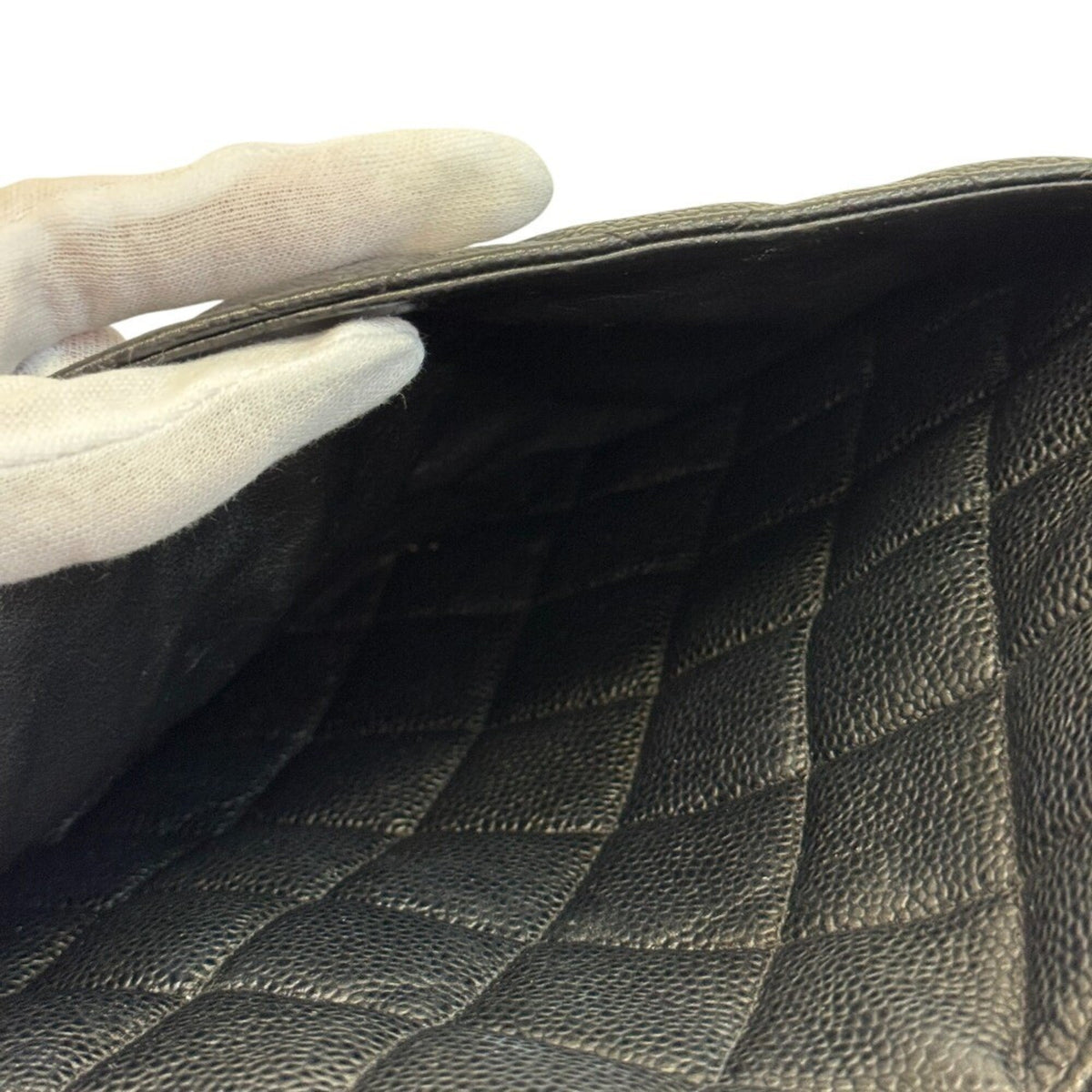 Chanel Black Grained Calfskin Handbag (Pre-Owned)